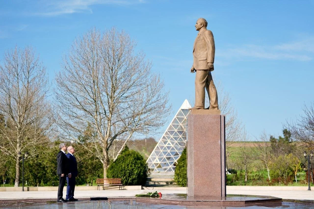 Nazir Anar Əliyev Qobustanda vətəndaşları qəbul edib