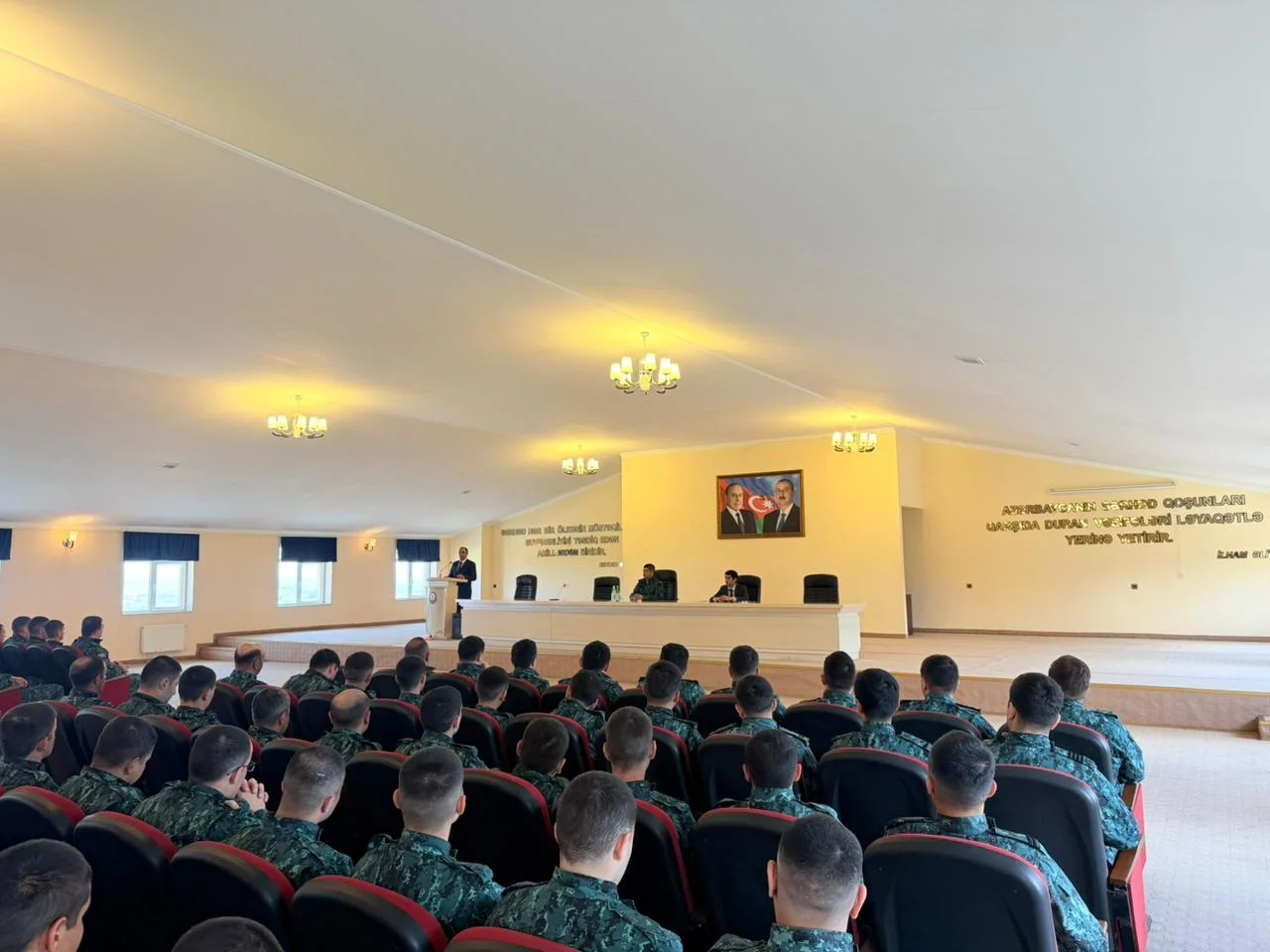 Ombudsman Aparatının nümayəndələrinin şəxsi heyətlə görüşü keçirilmişdir