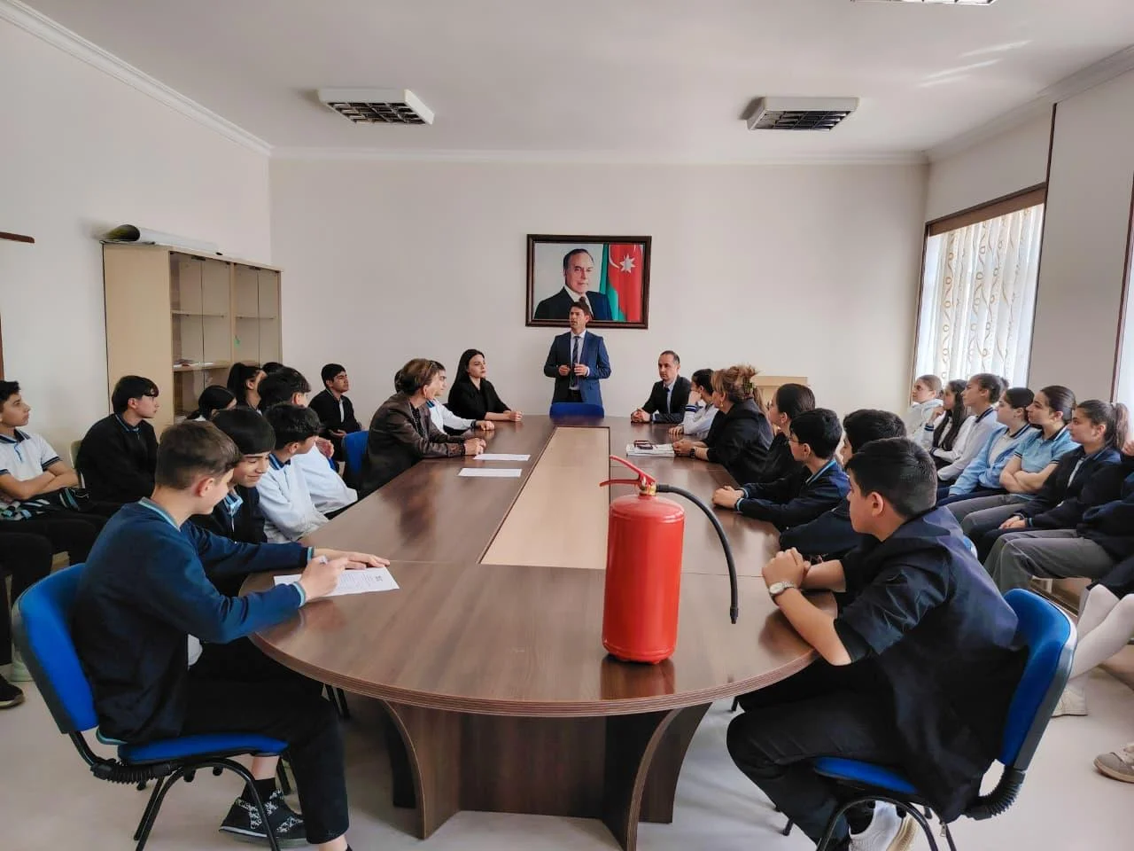 Əməyin mühafizəsi və təhlükəsizlik qaydalarına dair növbəti maarifləndirici təlim keçirilib