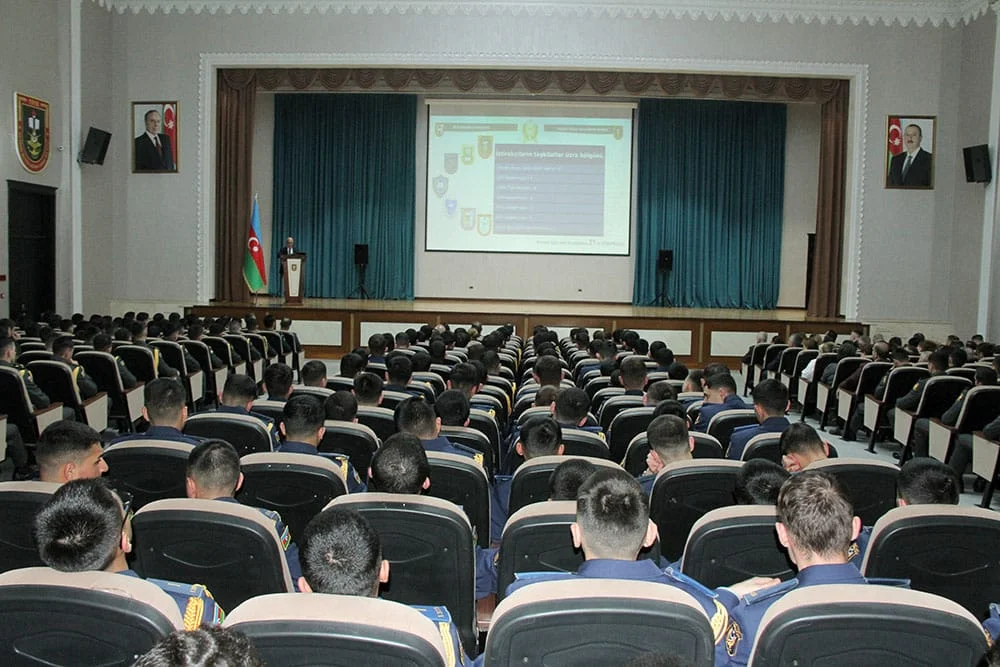 Heydər Əliyev adına Hərbi İnstitutda konfrans keçirilib