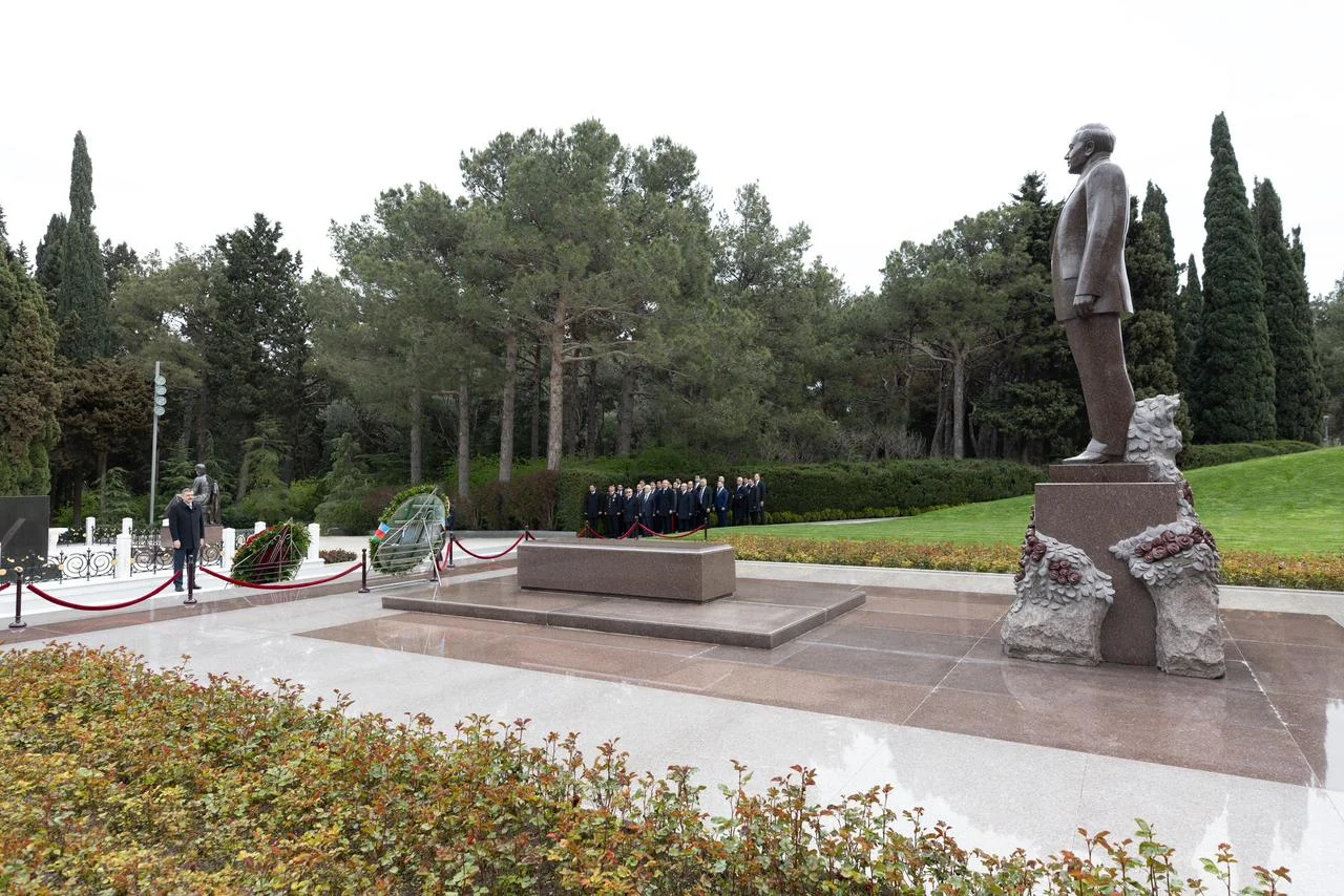 Daxili işlər naziri Vilayət Eyvazov türkiyəli həmkarı ilə görüşüb