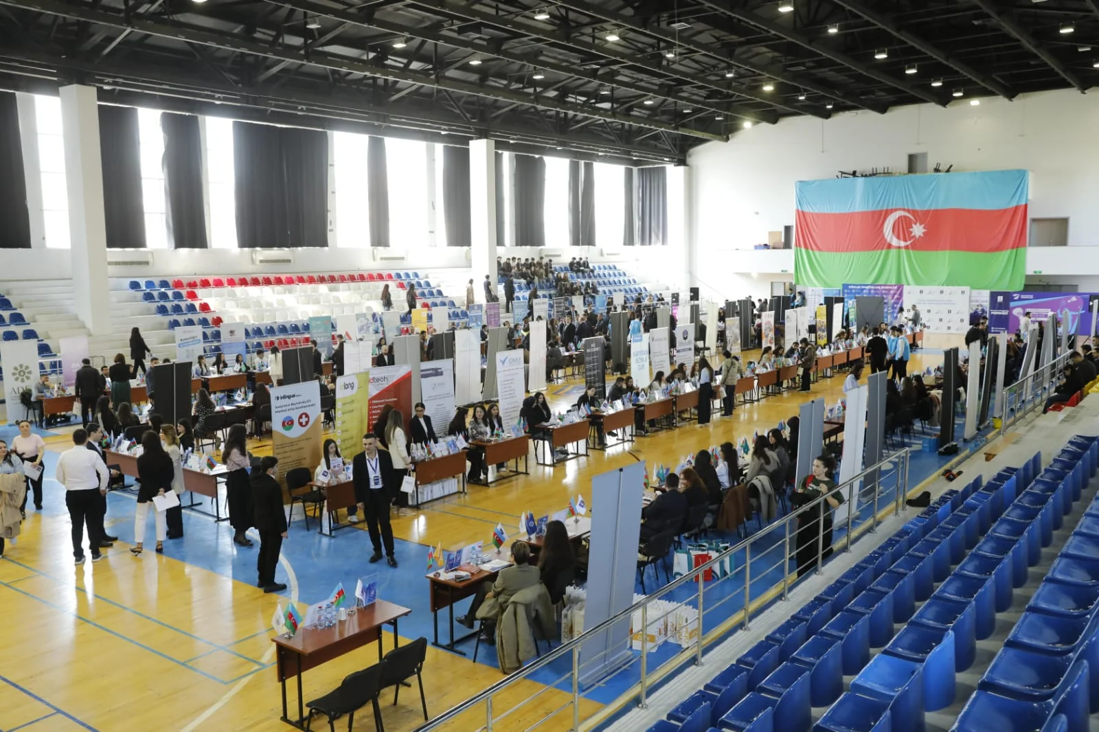 AzTU-da növbəti əmək yarmarkası keçirilib