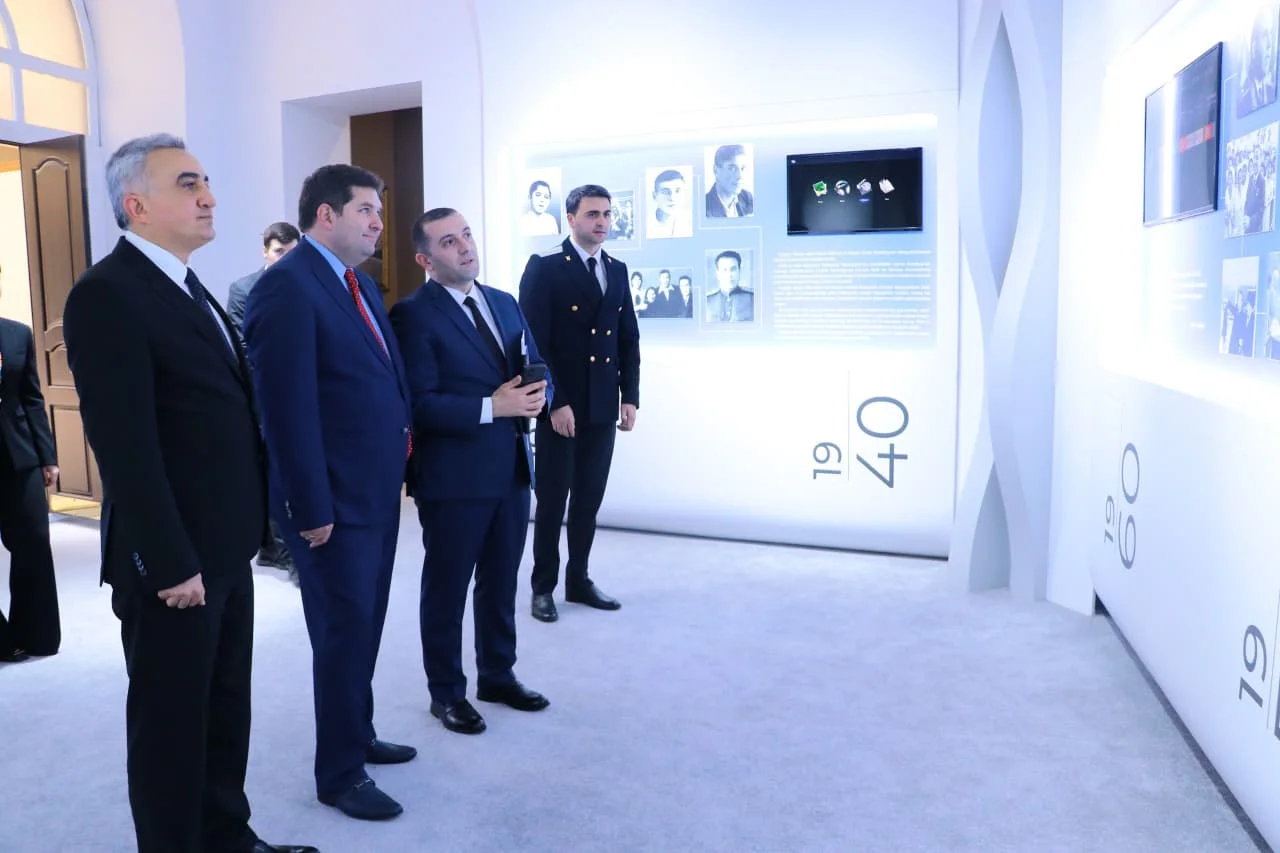 Baş prokuror Gürcüstan Vəkillər Kollegiyasının sədri İrakli Kandaşvilini qəbul edib