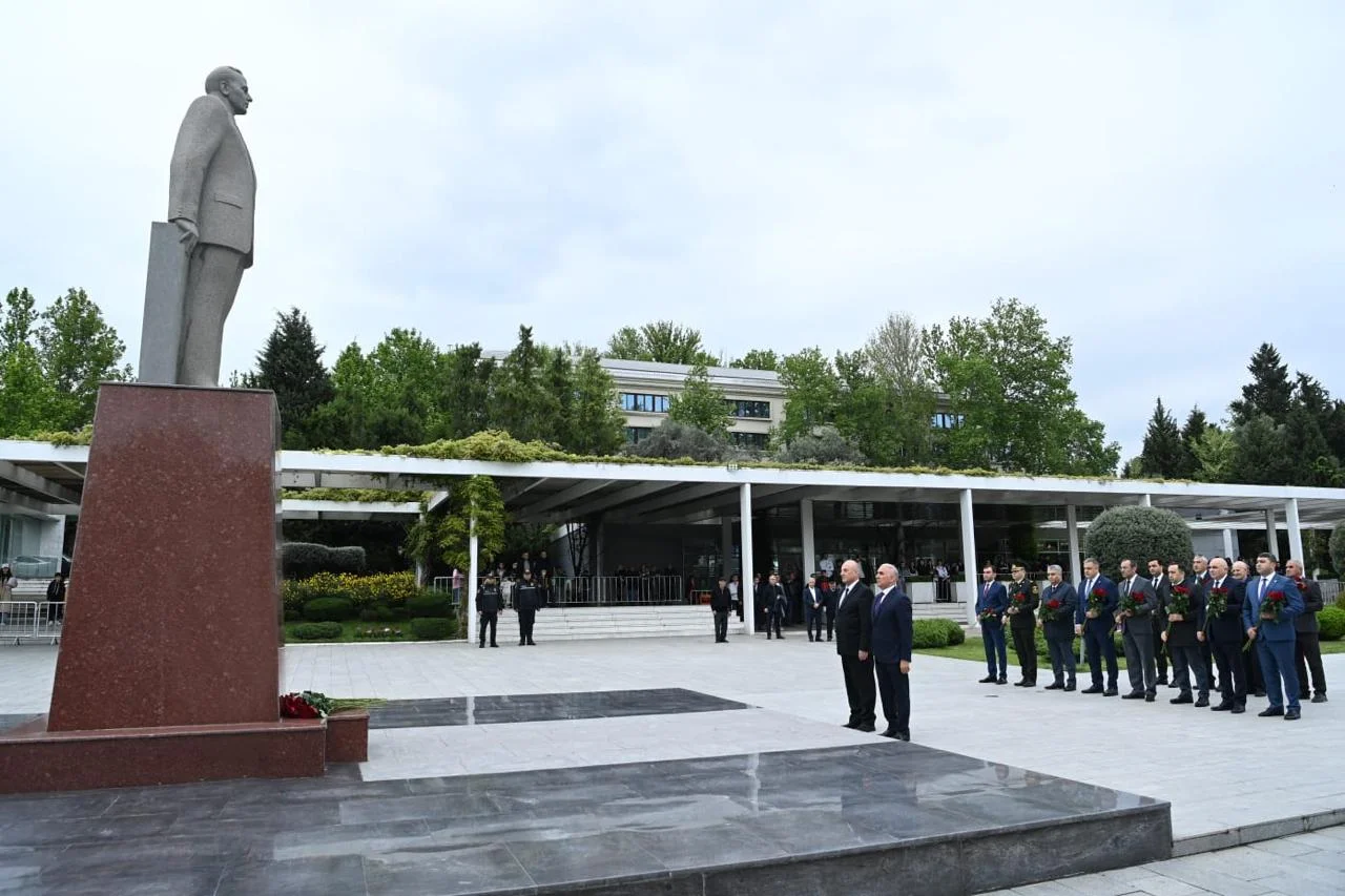 Avarçəkmə üzrə “Prezident Kuboku-2026”nın paradı keçirilib