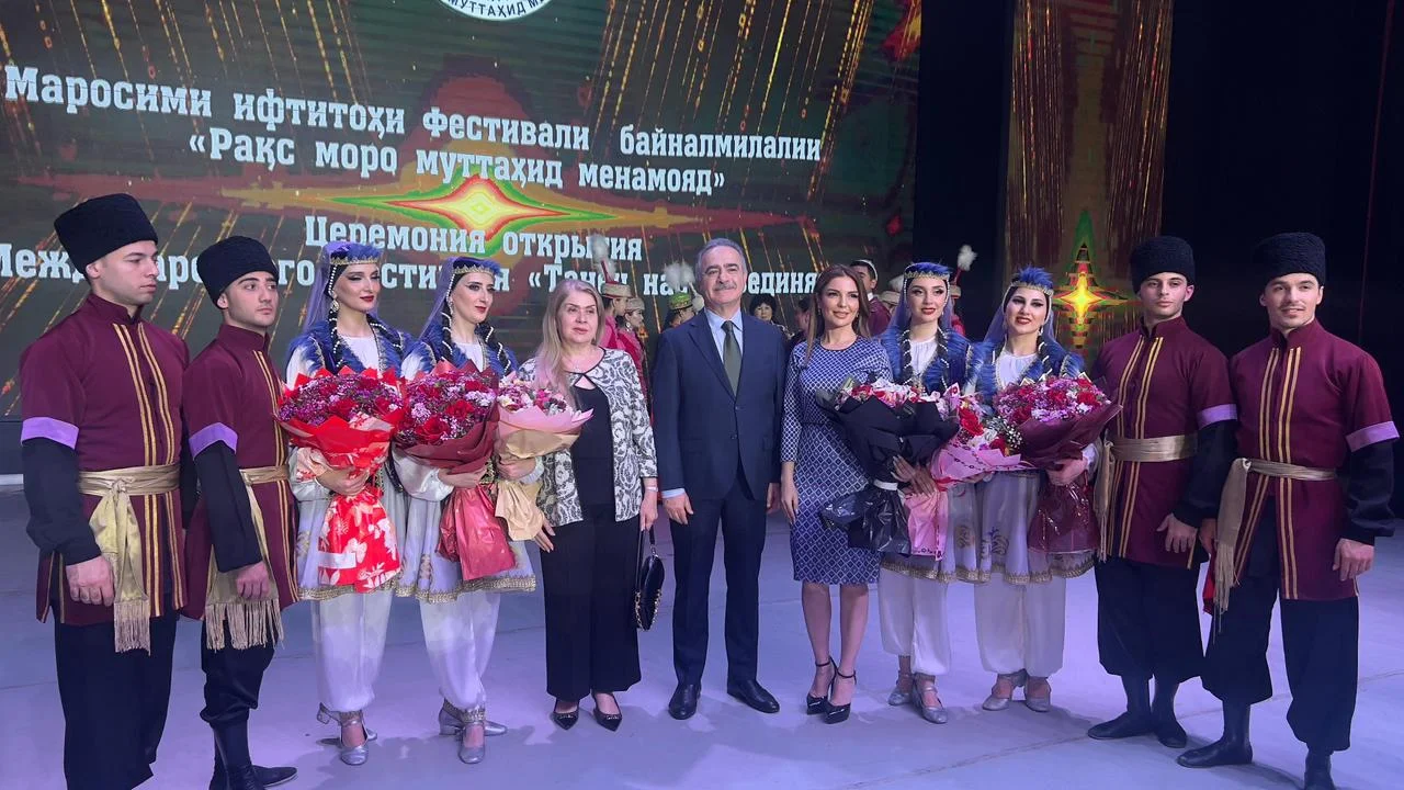 29 aprel – 3 may tarixlərində Tacikistan Respublikasının paytaxtı Düşənbə şəhərində, ölkənin dövlət müstəqilliyinin 35 illiyinə həsr olunmuş “Rəqs bizi birləşdirir” beynəlxalq rəqs festivalı keçirilib