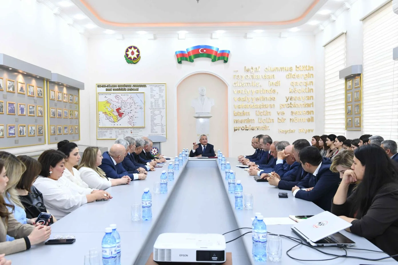 Dövlət Komitəsində ümummilli lider Heydər Əliyevin anadan olmasının 103-ci ildönümünə həsr olunmuş tədbir keçirilib