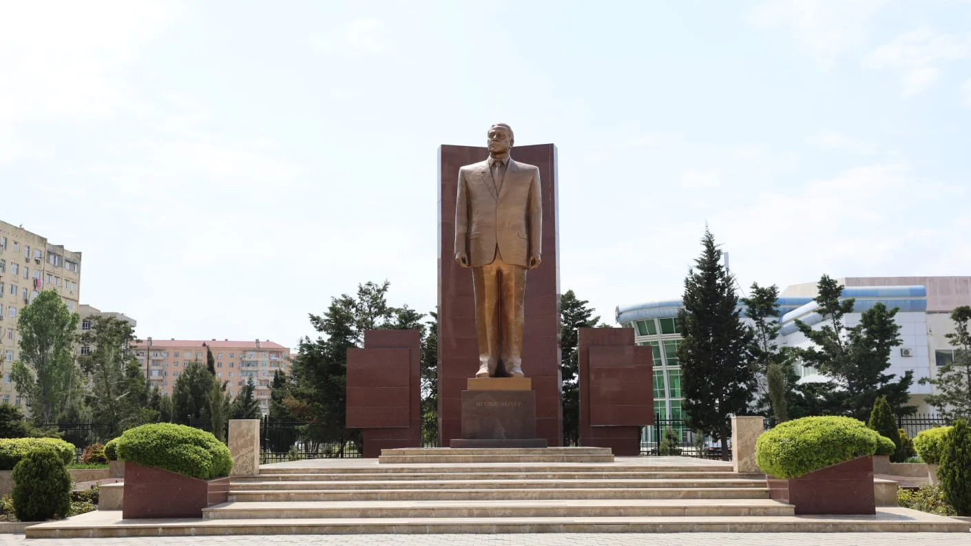 FHN Ulu Öndər Heydər Əliyevin anadan olmasının 103-cü ildönümü münasibətilə tədbir keçirib (VİDEO, FOTO)