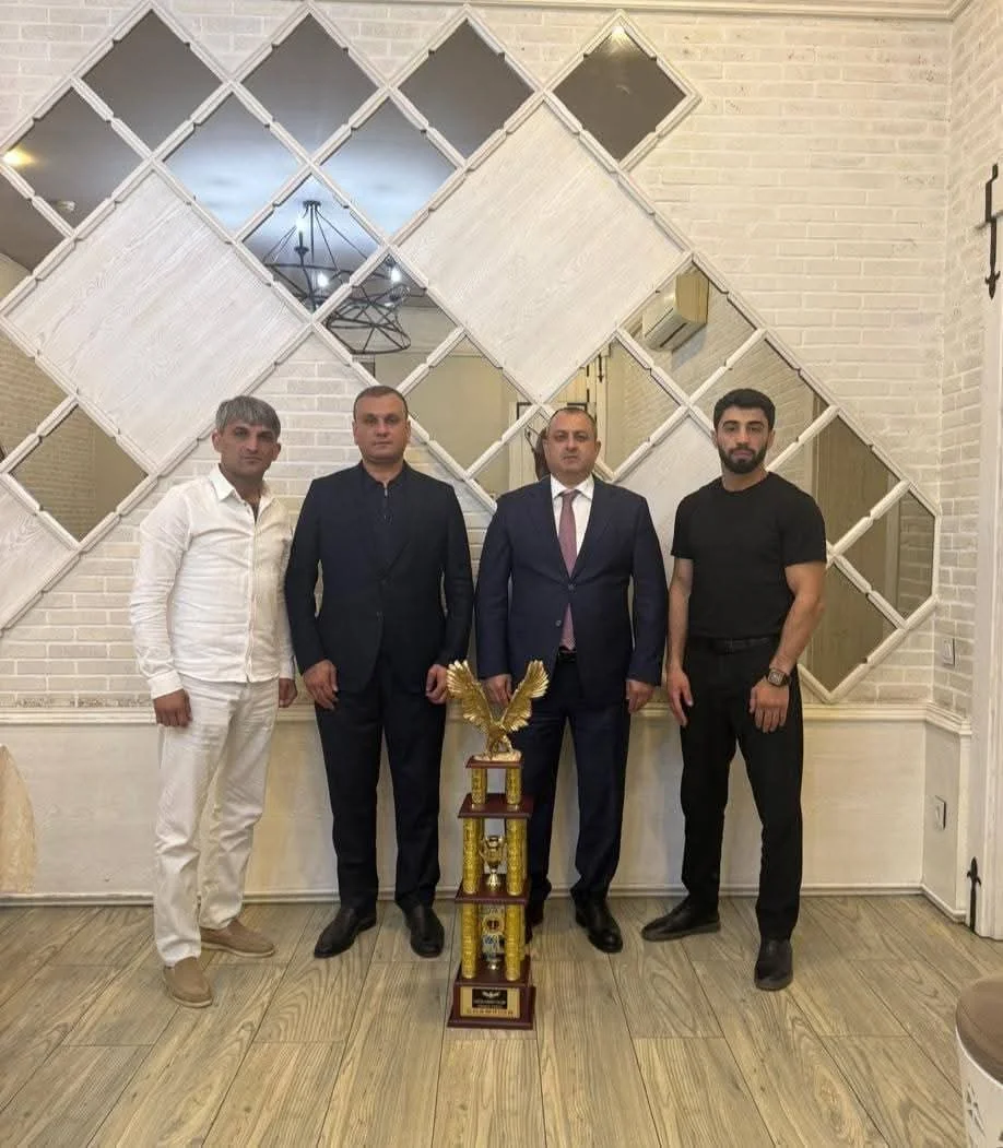 Elxan Əliyev federasiya rəhbərliyi ilə görüşüb