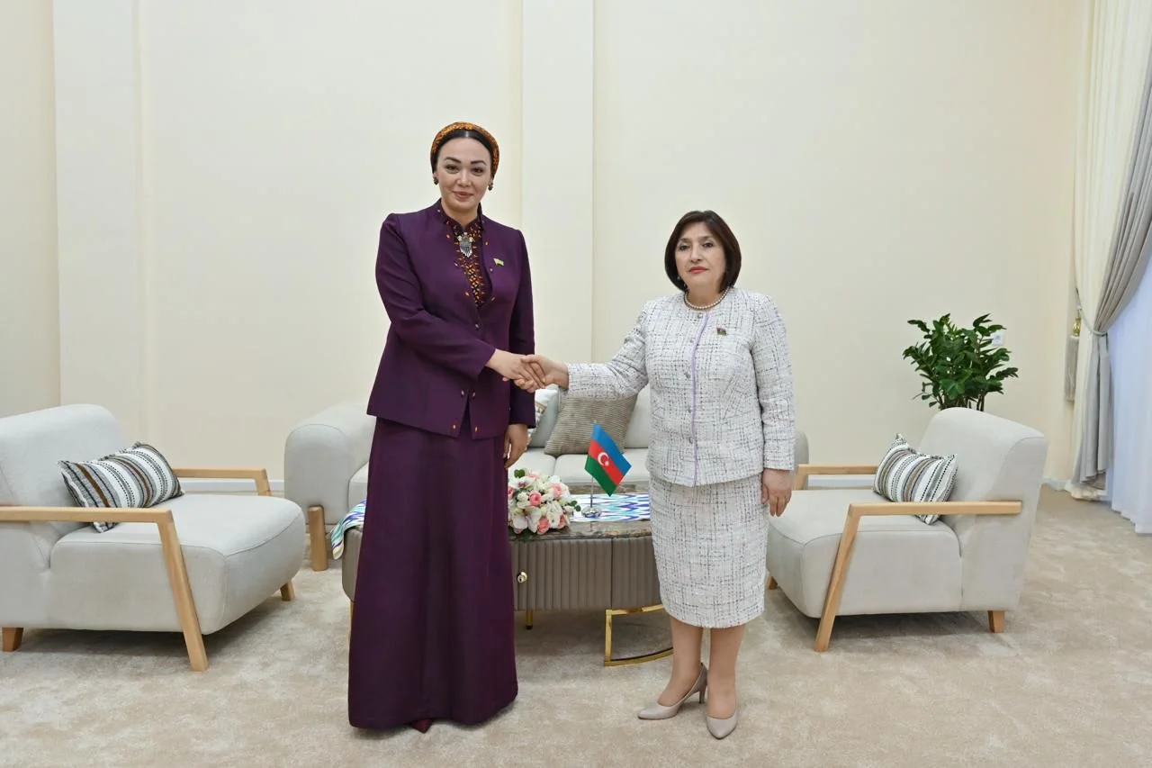 Milli Məclisin sədri Sahibə Qafarova Buxarada Türkmənistan Məclisinin sədri ilə görüşüb