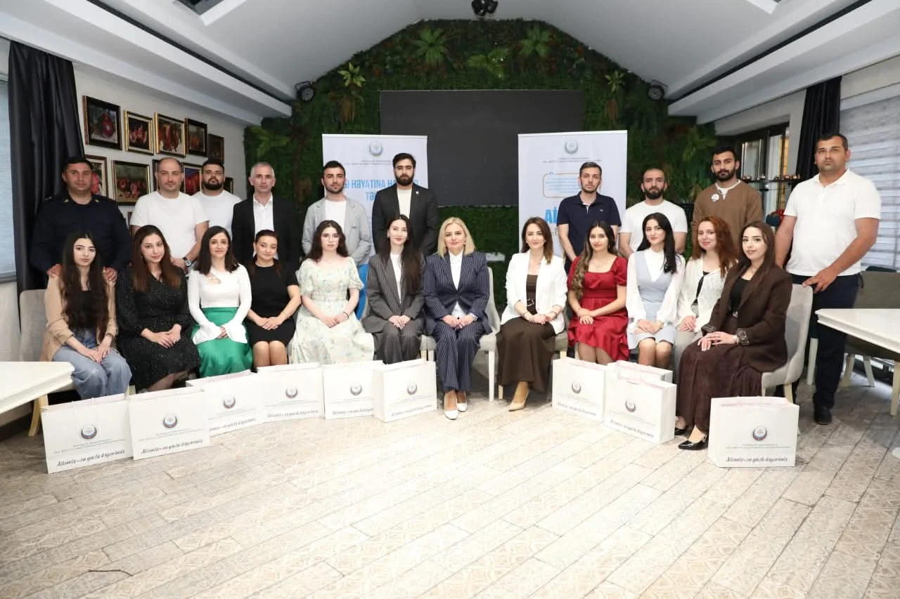 15 May - Beynəlxalq Ailə Günü münasibətilə paytaxtda və regionlarda psixoloji təlimlər keçirilir