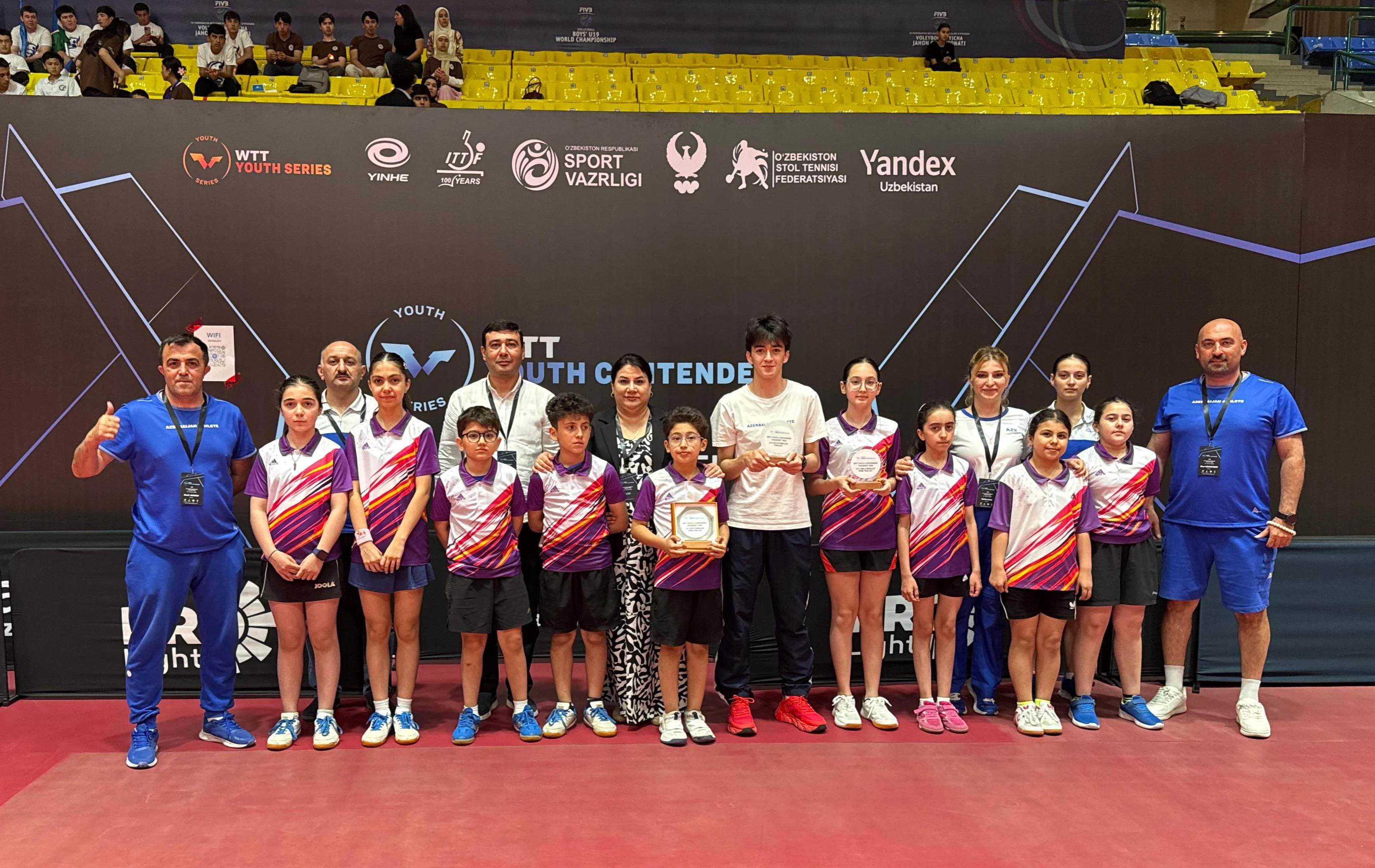 Stolüstü tennisçilər beynəlxalq yarışı üç mükafatla başa vurublar