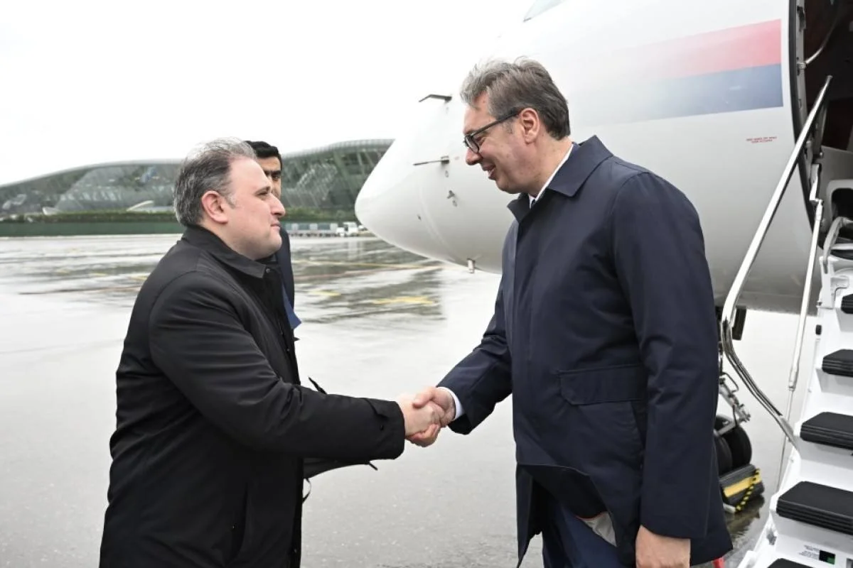 Serbiya Prezidenti Aleksandar Vuçiç Azərbaycana səfərə gəlib