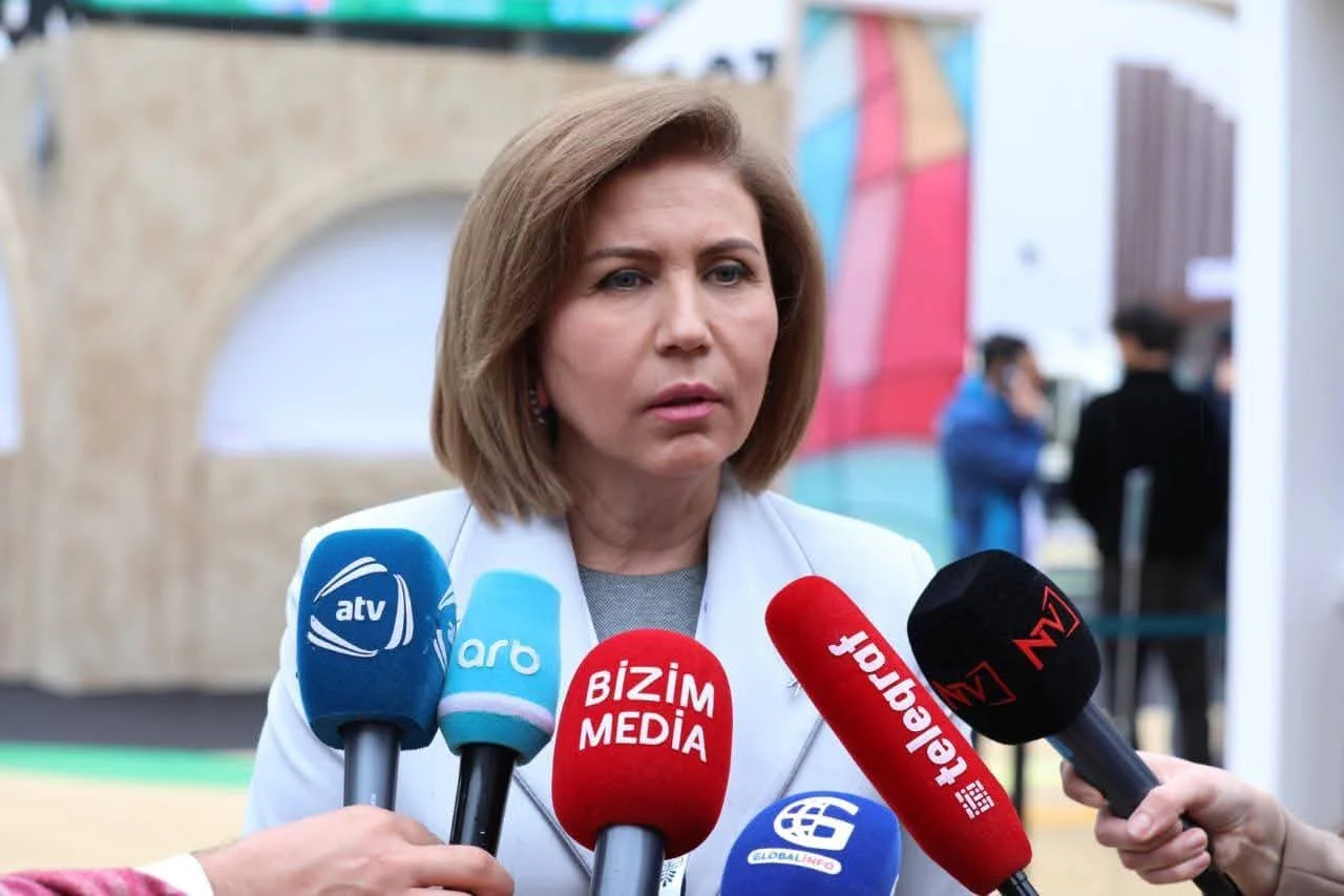 Bahar Muradova WUF-13 Bakı tədbirində iştirak edib ( FOTOLAR)