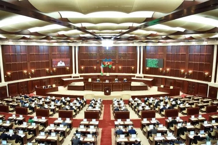 Azərbaycanda boşanmaların sayı azalır — 2025-ci ildə 20 mindən çox boşanma qeydə alınıb