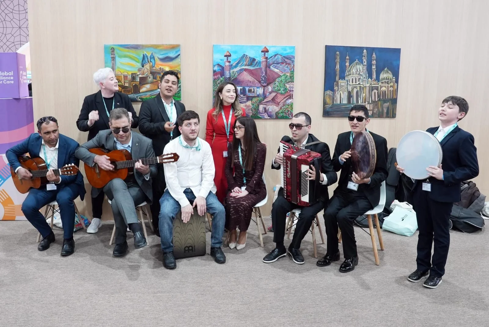 DOST İnklüziv İnkişaf və Yaradıcılıq Mərkəzinin istedadları WUF13 “Urban Expo” sərgi məkanında konsert proqramı ilə çıxış edib