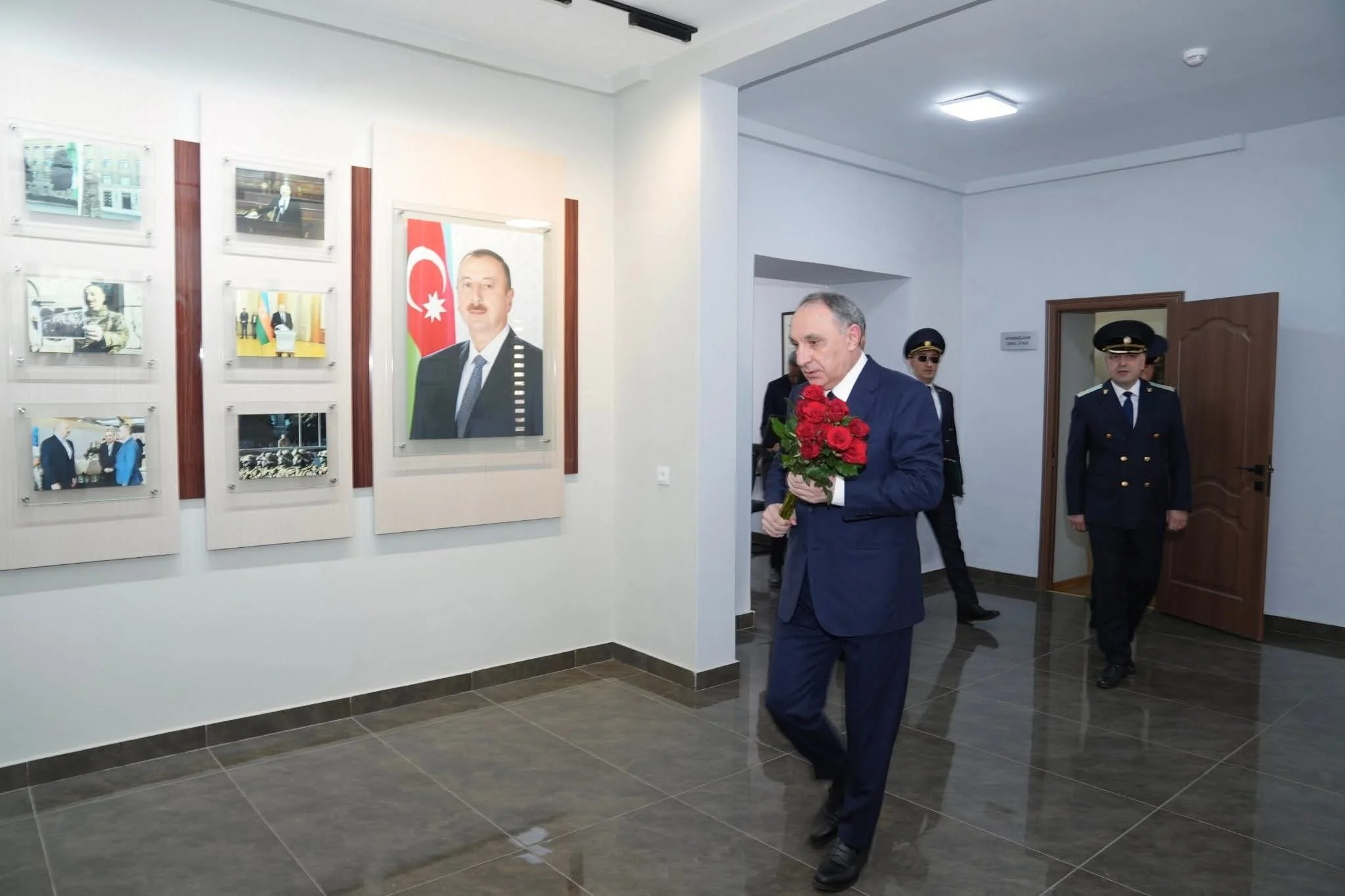 Baş prokuror Xankəndi şəhərində vətəndaşları qəbul edib