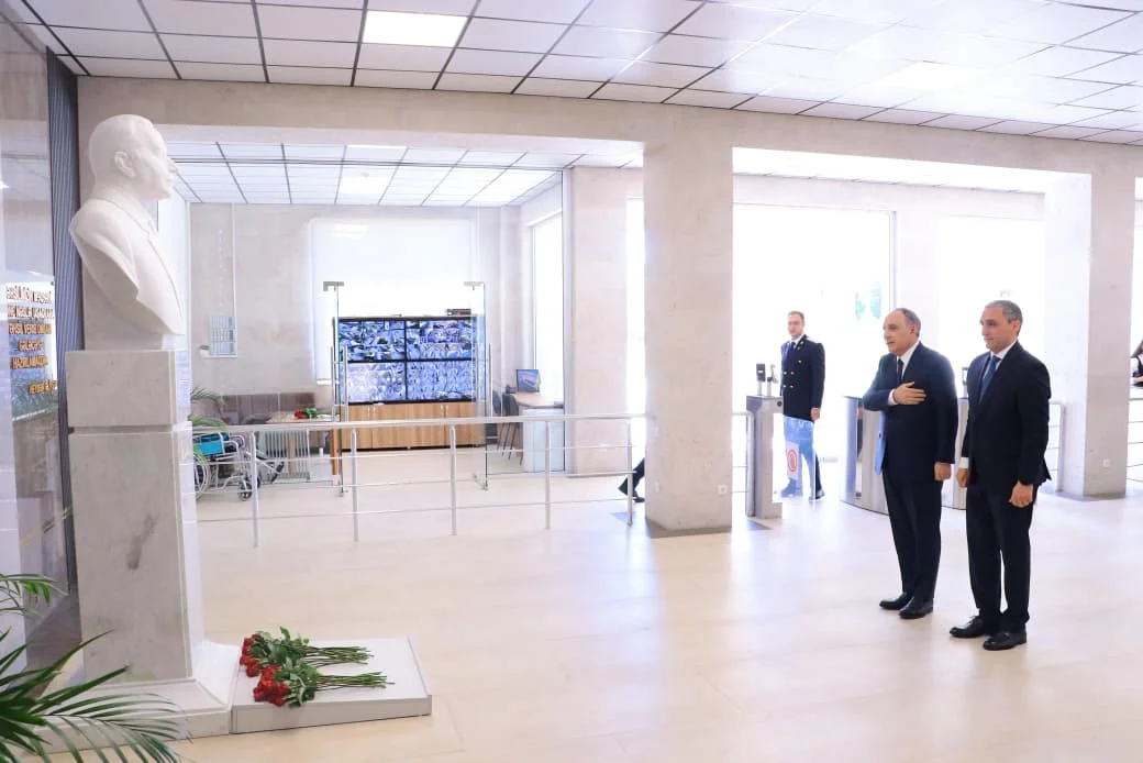Baş prokuror Qarabağ Universitetinin tələbələri ilə görüşüb