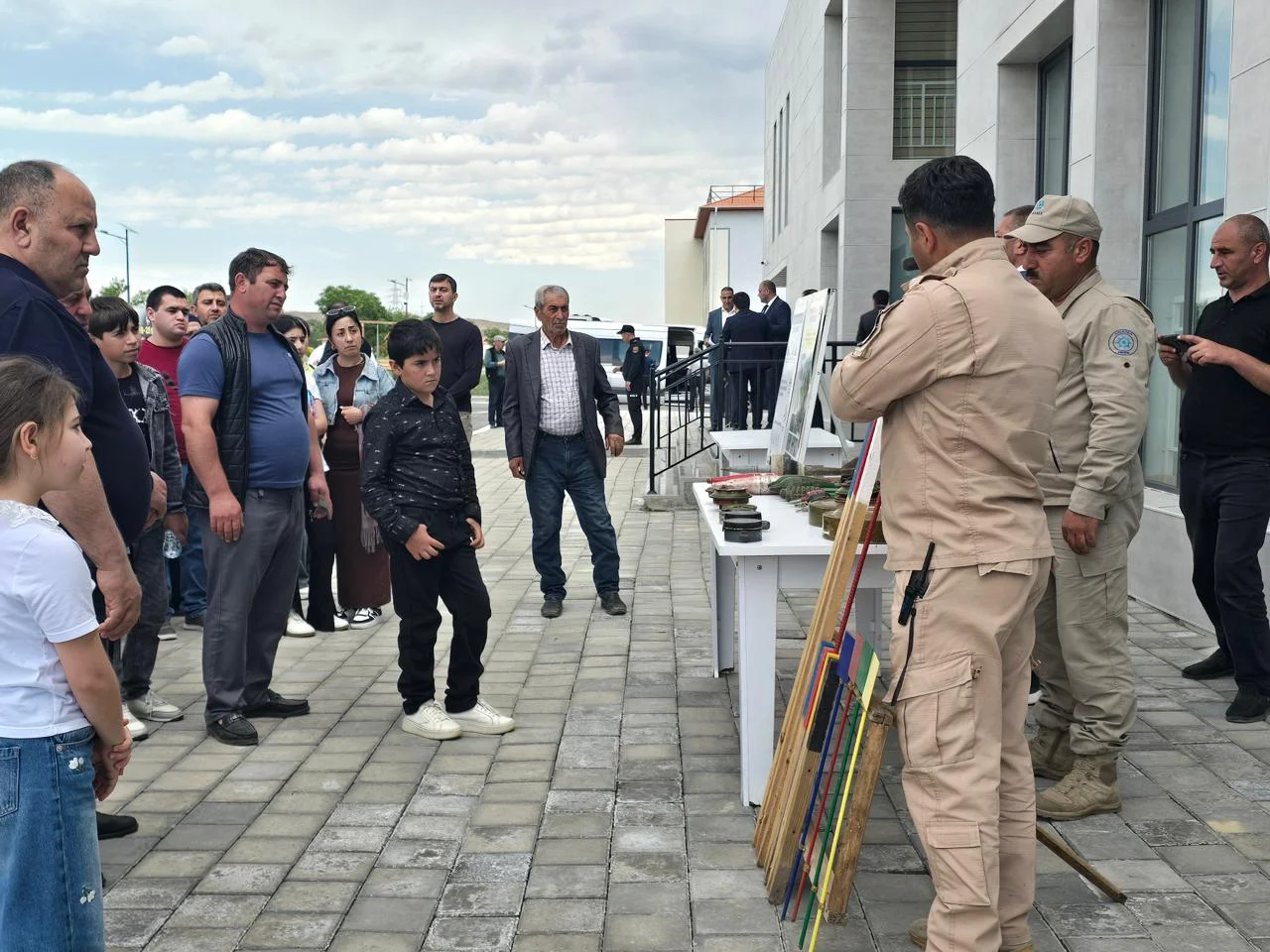 Köç karvanı Cəbrayıl rayonunun Şükürbəyli kəndinə çatıb