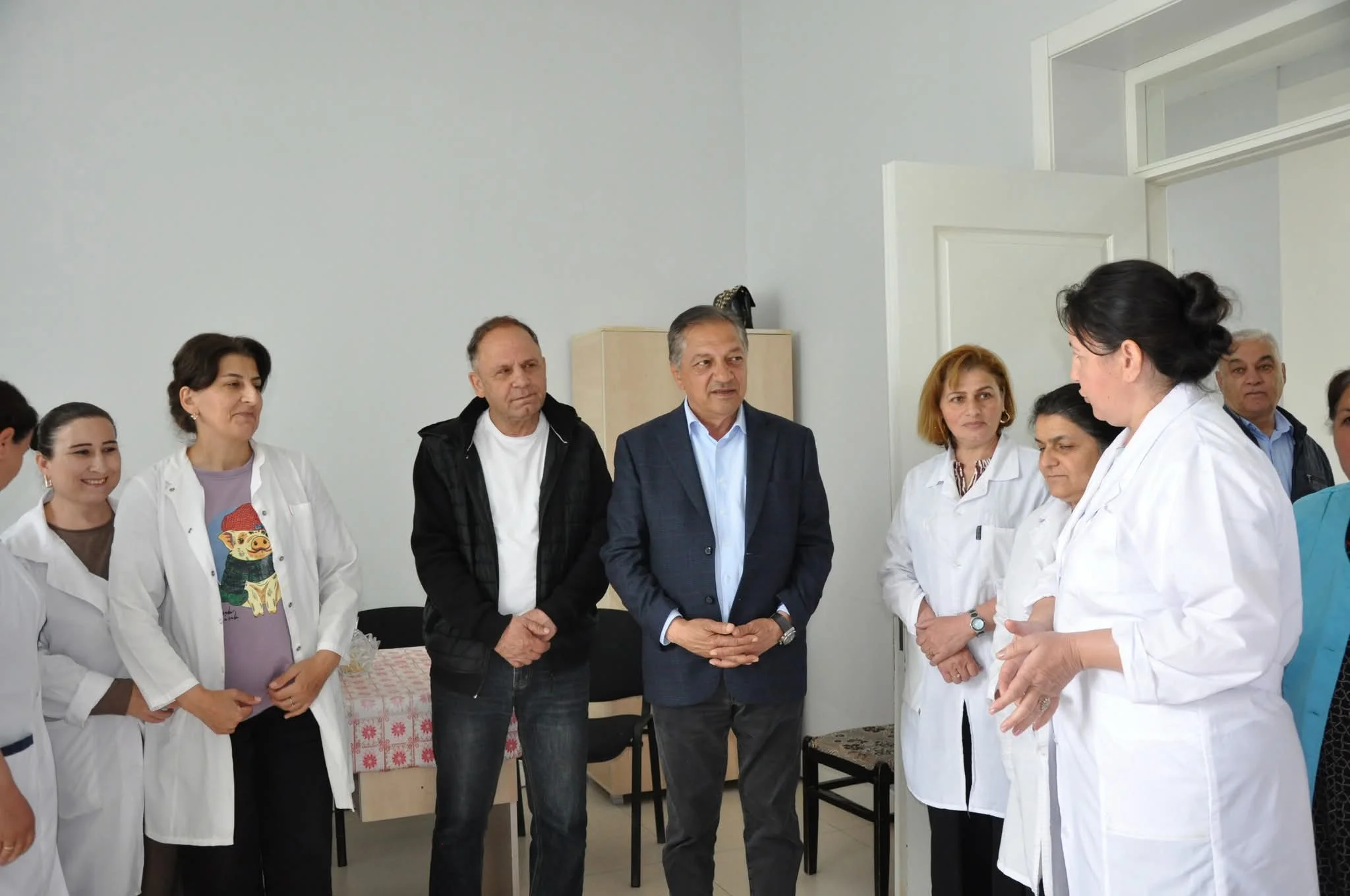 Deputat Cavanşir Feyziyev Şəkidə seçicilərlə görüşüb