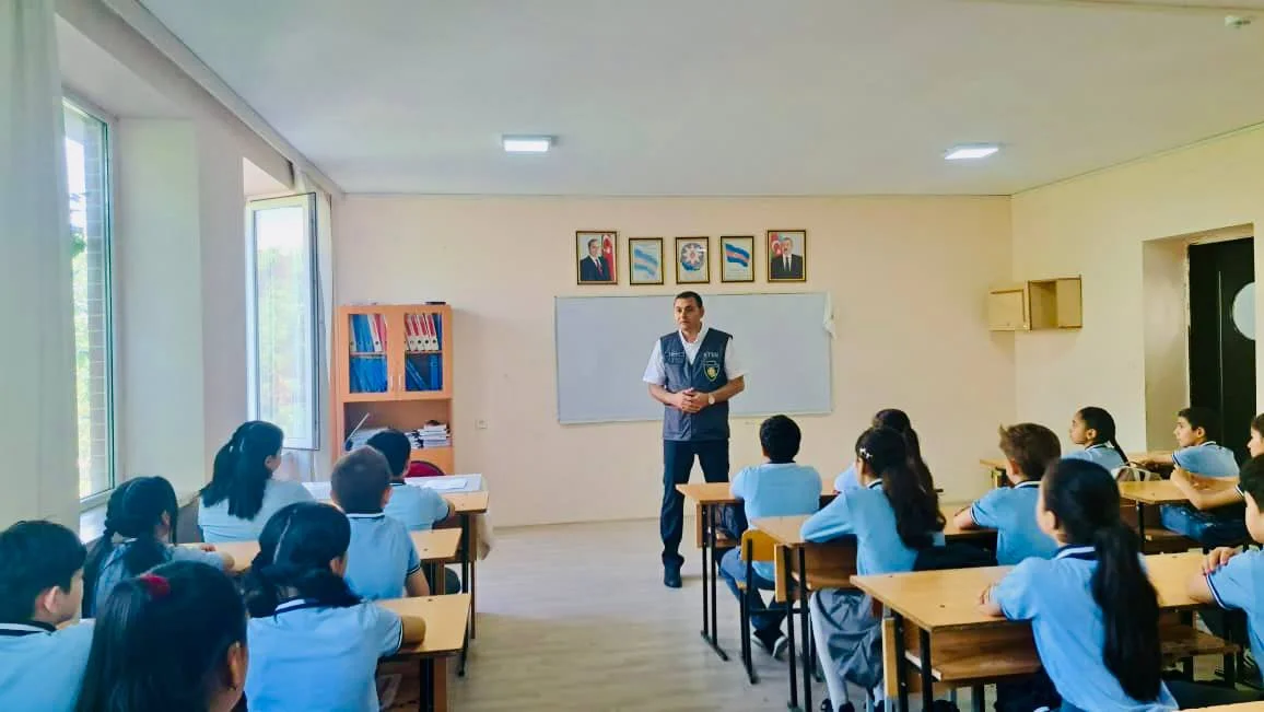 “İnsan Hüquqları Aylığı” çərçivəsində maarifləndirici görüşlər keçirilib