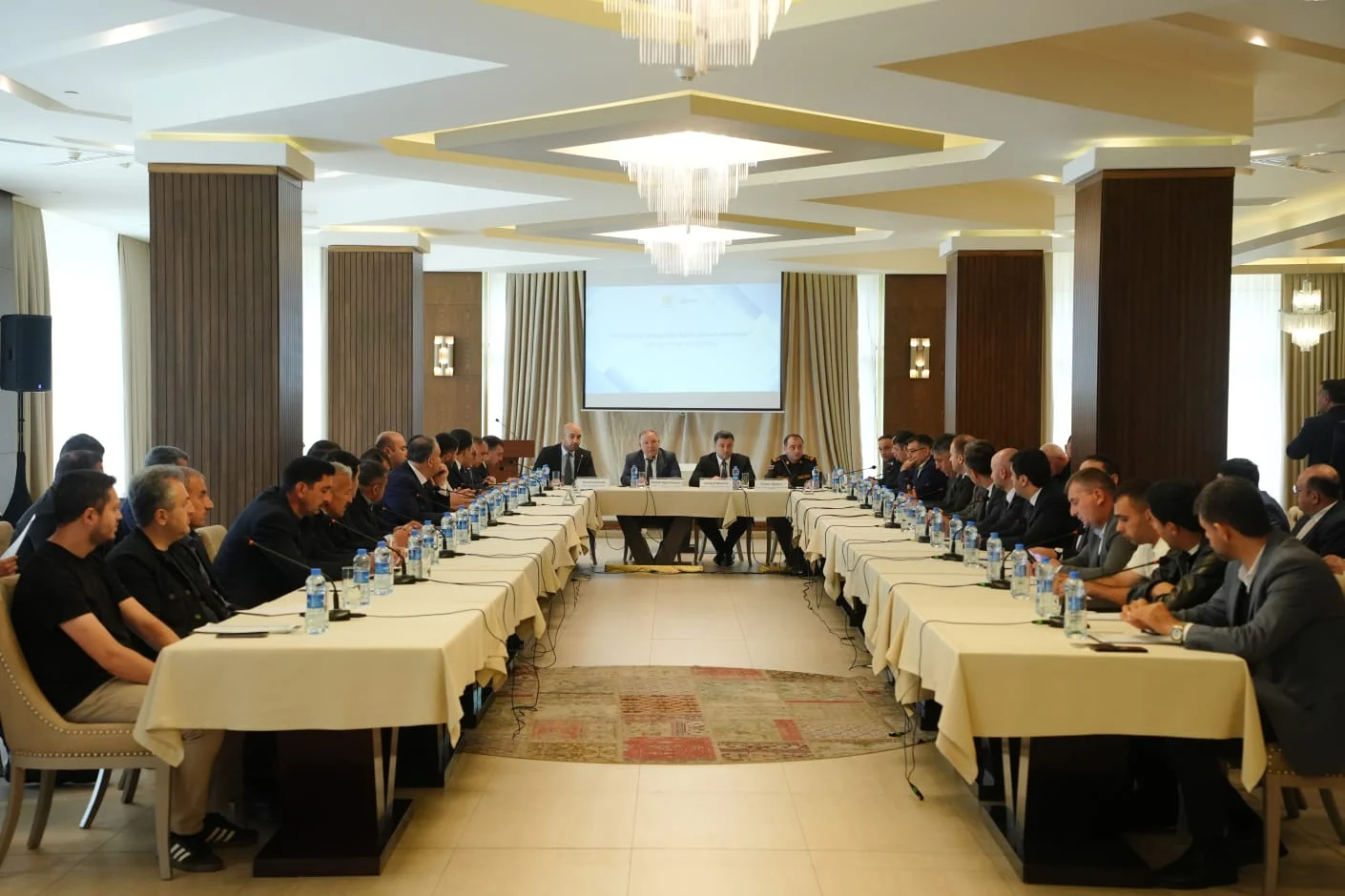 Qəbələ rayonunda “Texniki təhlükəsizlik bizim prioritetimizdir" mövzusunda seminar-müşavirə keçirilib