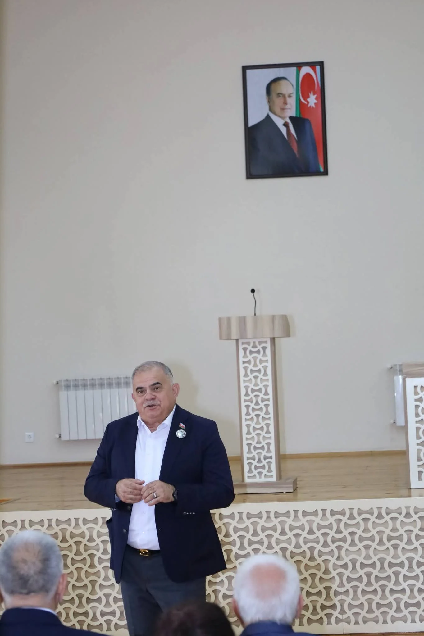 Arzu Nağıyev Bozalqanlı məktəbinin məzunlarının 50 illik yubiley tədbirində iştirak edib