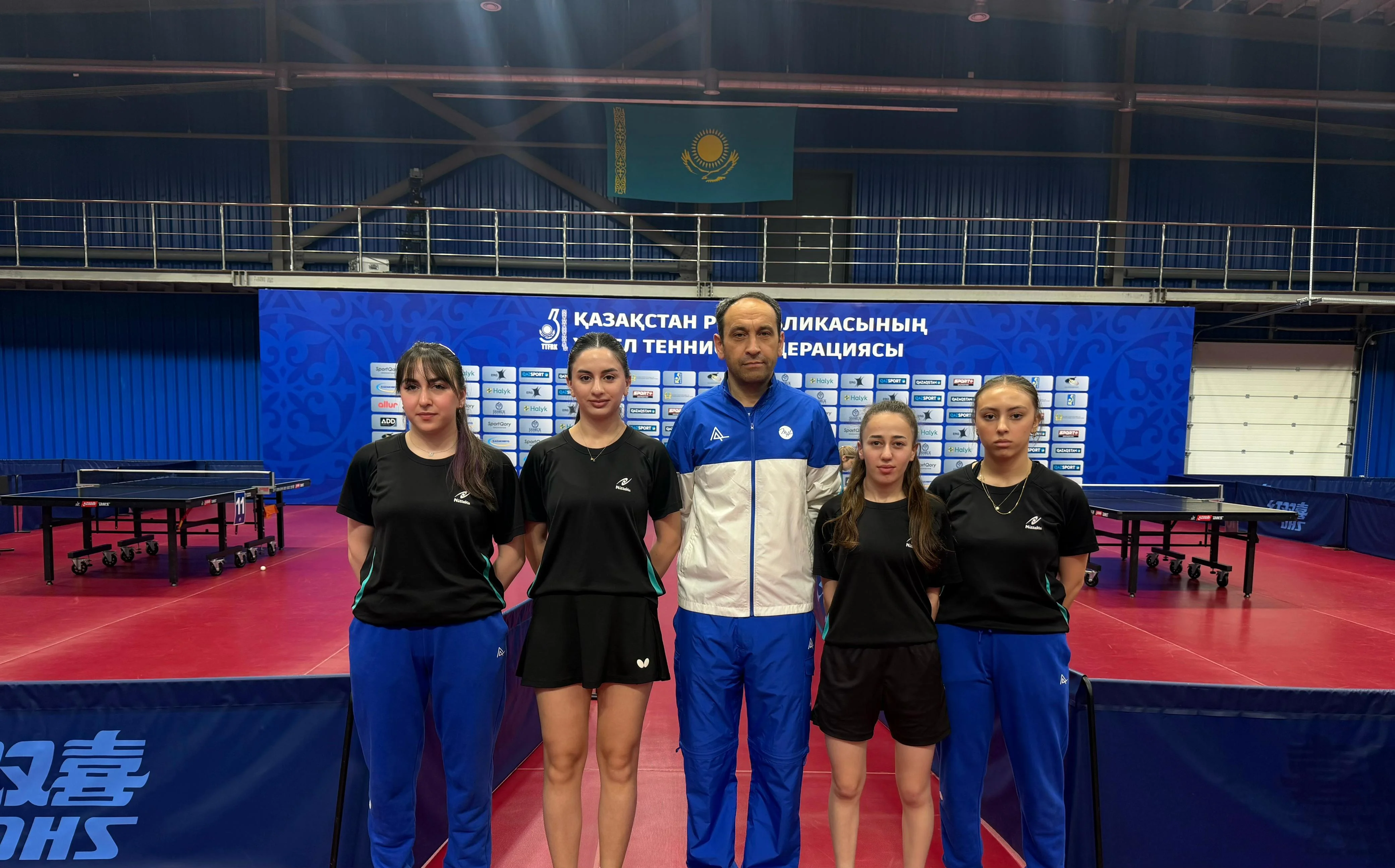 Stolüstü tennisçilər Avrasiya Liqasında liderliyə yüksəliblər