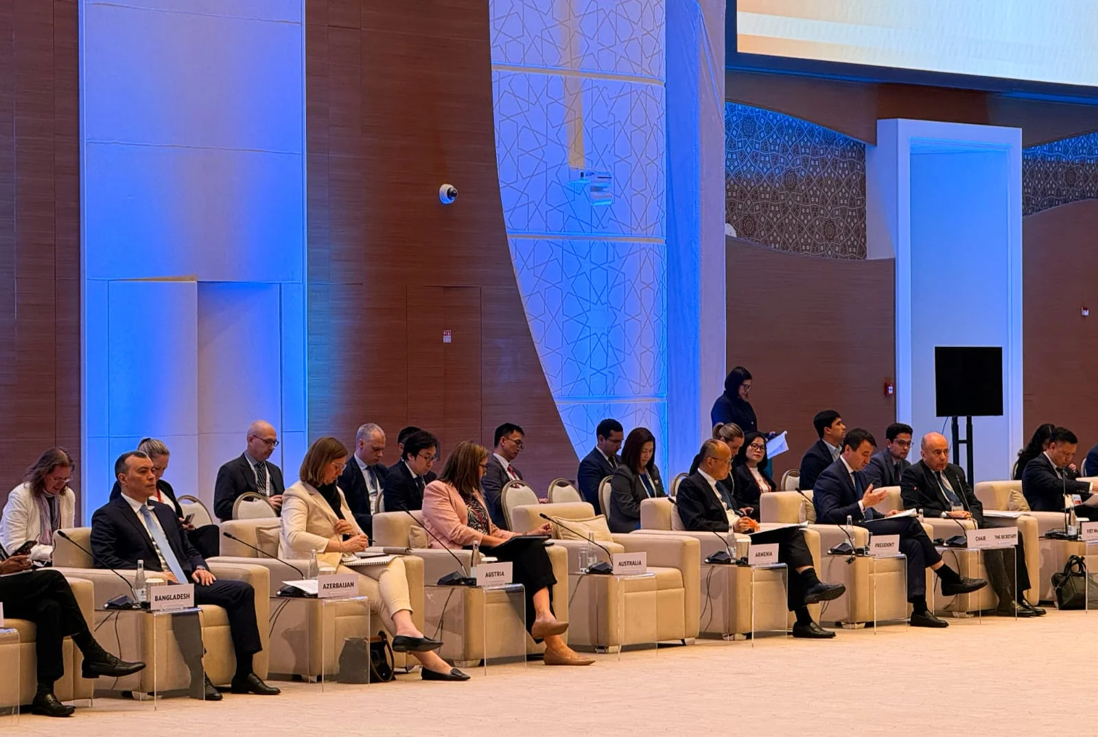 AİB-nin İllik Toplantısı çərçivəsində Azərbaycan nümayəndə heyəti işgüzar görüşlər keçirib