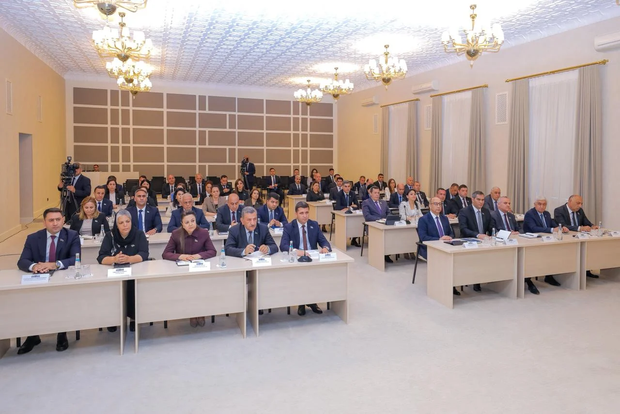 Ali Məclisin növbəti  plenar iclası keçirilib