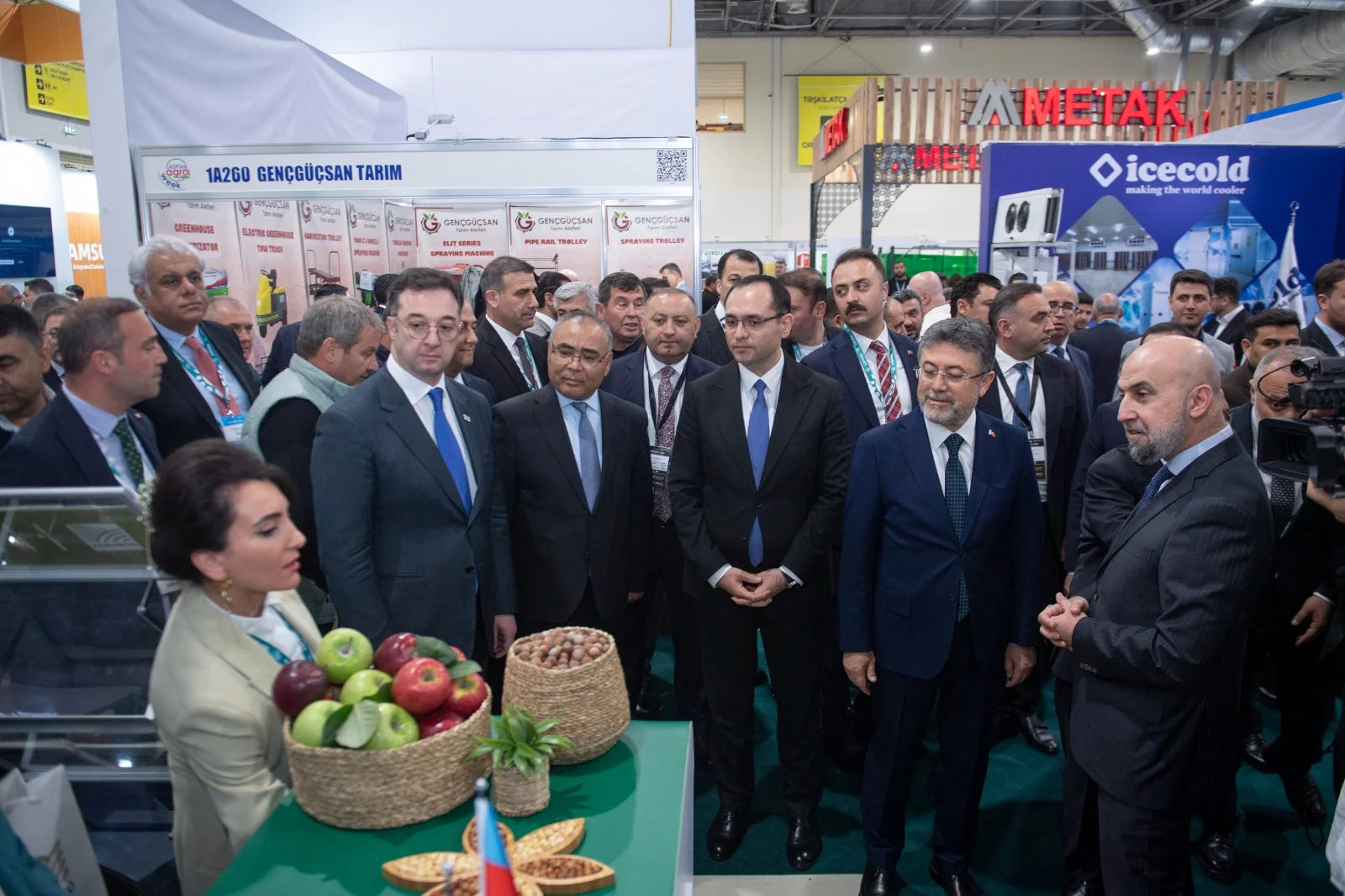 Türkiyə, Özbəkistan və Gürcüstanın kənd təsərrüfatı nazirləri “Caspian Agro 2026” sərgisini ziyarət ediblər