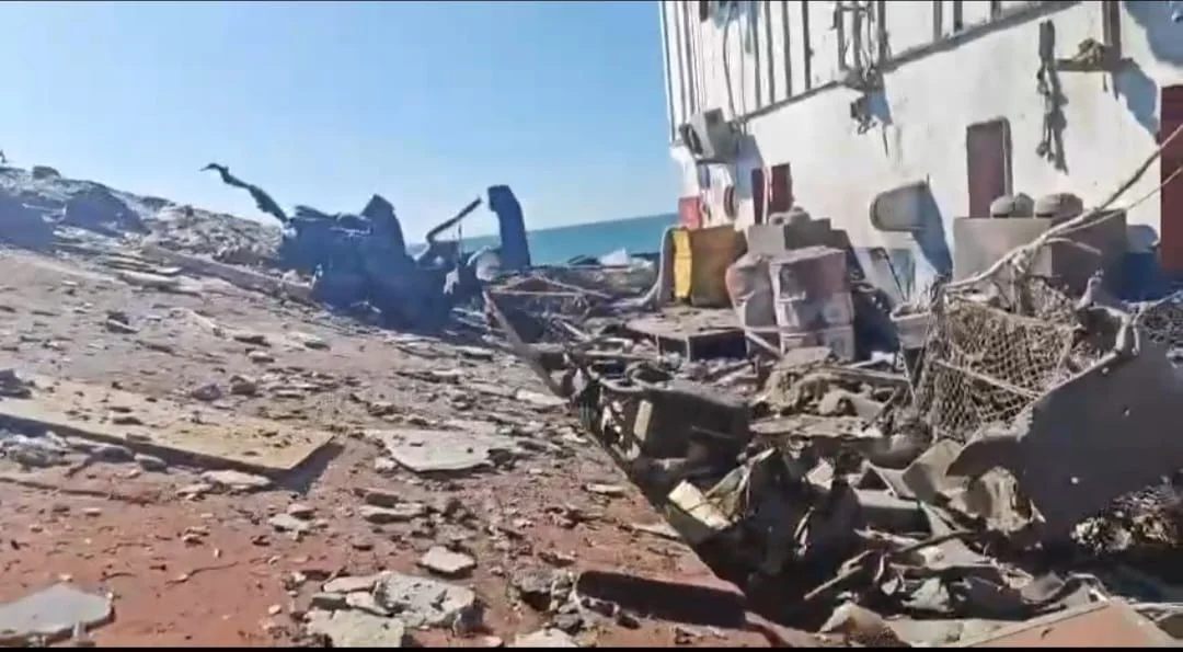 XİN: Dron hücumuna məruz qalan xarici yük gəmilərindəki 5 Azərbaycan vətəndaşı həlak olub, 3 nəfər yaralanıb