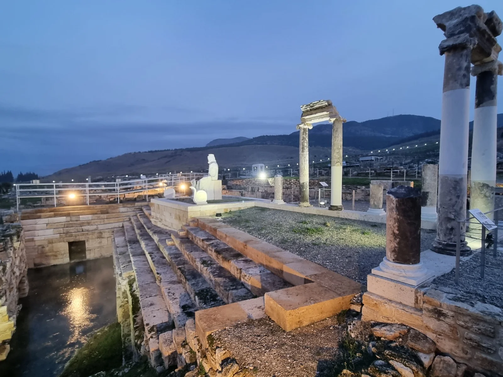 Türkiyənin “Gecə Muzeyləri” layihəsi üçüncü mövsümə başlayıb: 20 tarixi məkan ziyarətçiləri axşam saatlarında qəbul edəcək