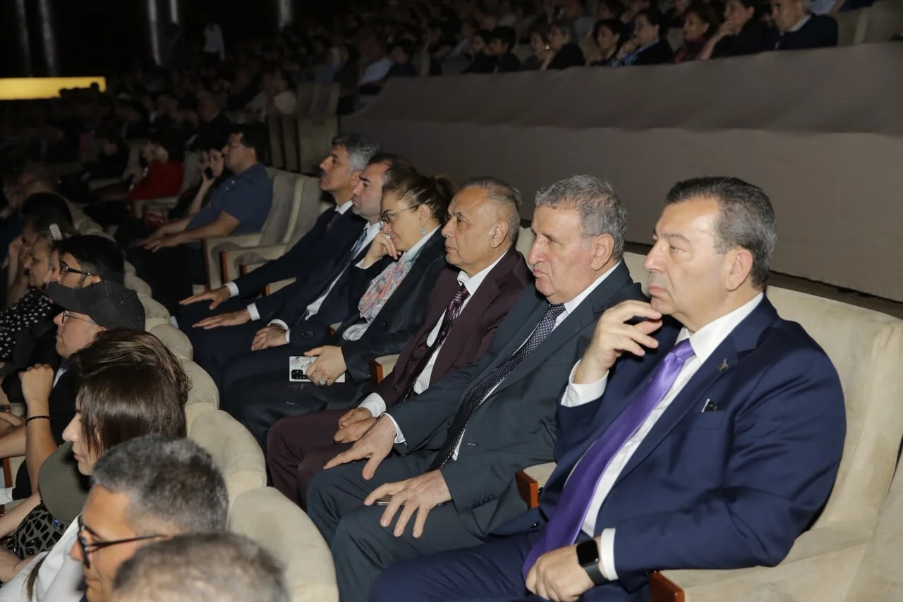 Heydər Əliyev Sarayında Səməd Vurğunun 120 illik yubileyinə həsr olunan ədəbi-bədii gecə keçirilib