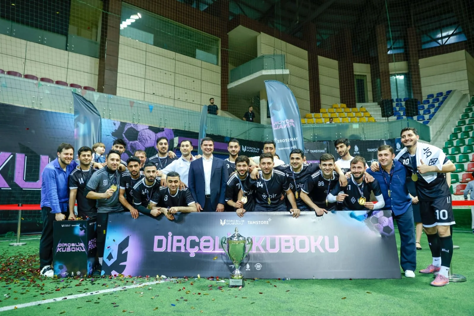 “Dirçəliş Kuboku”nun final oyunu və qaliblərin mükafatlandırılması mərasimi keçirilib