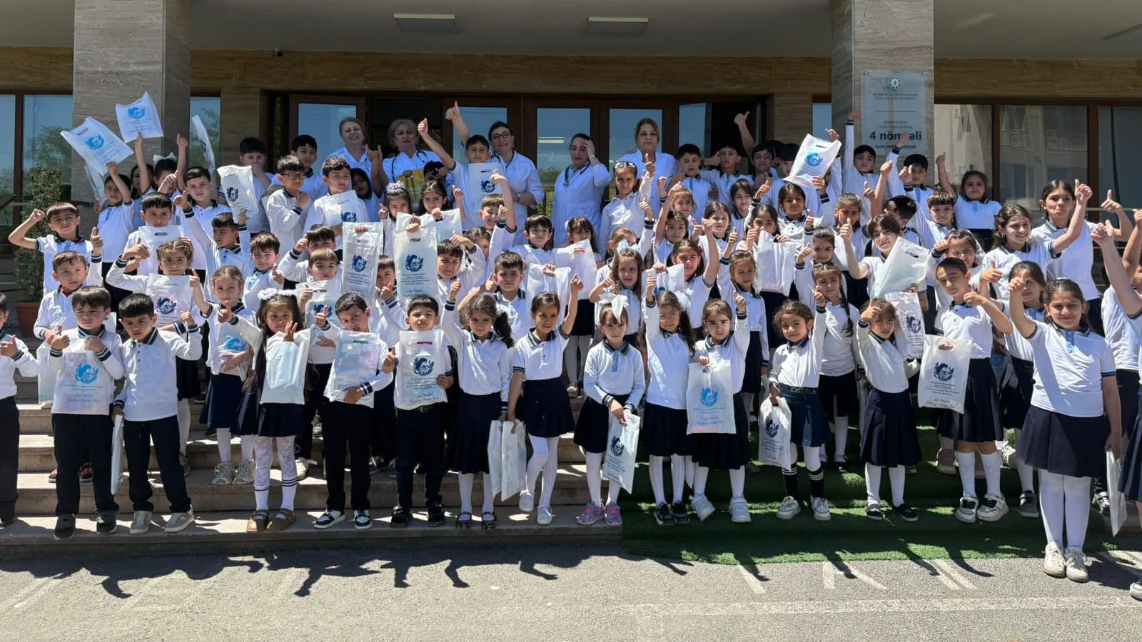 Kiçik ürəklərə böyük qayğı - Səhiyyə Nazirliyindən Uşaqların Beynəlxalq Müdafiəsi Günü münasibətilə Xankəndidə tibbi aksiya