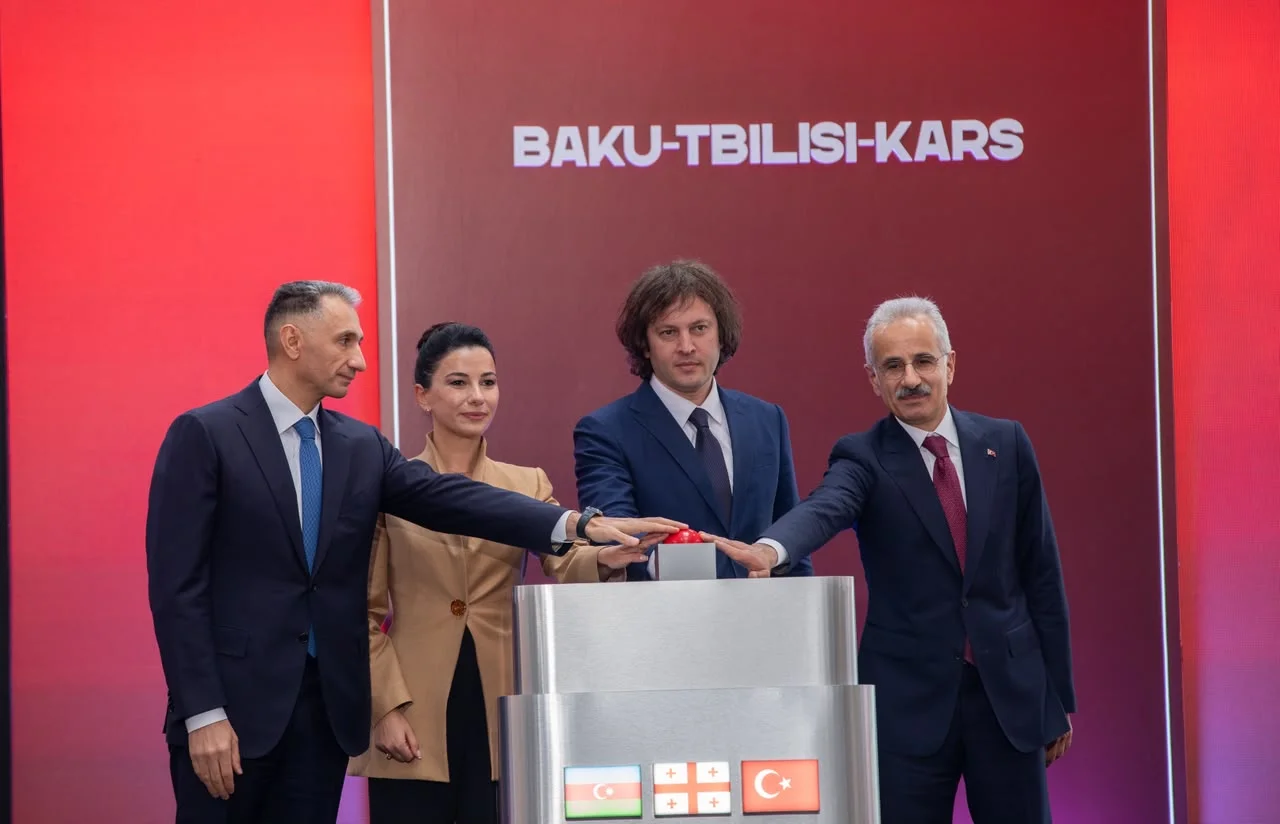 Bakı–Tbilisi–Qars Dəmir Yolu Modernizasiyadan Sonra Yenidən İstifadəyə Verildi