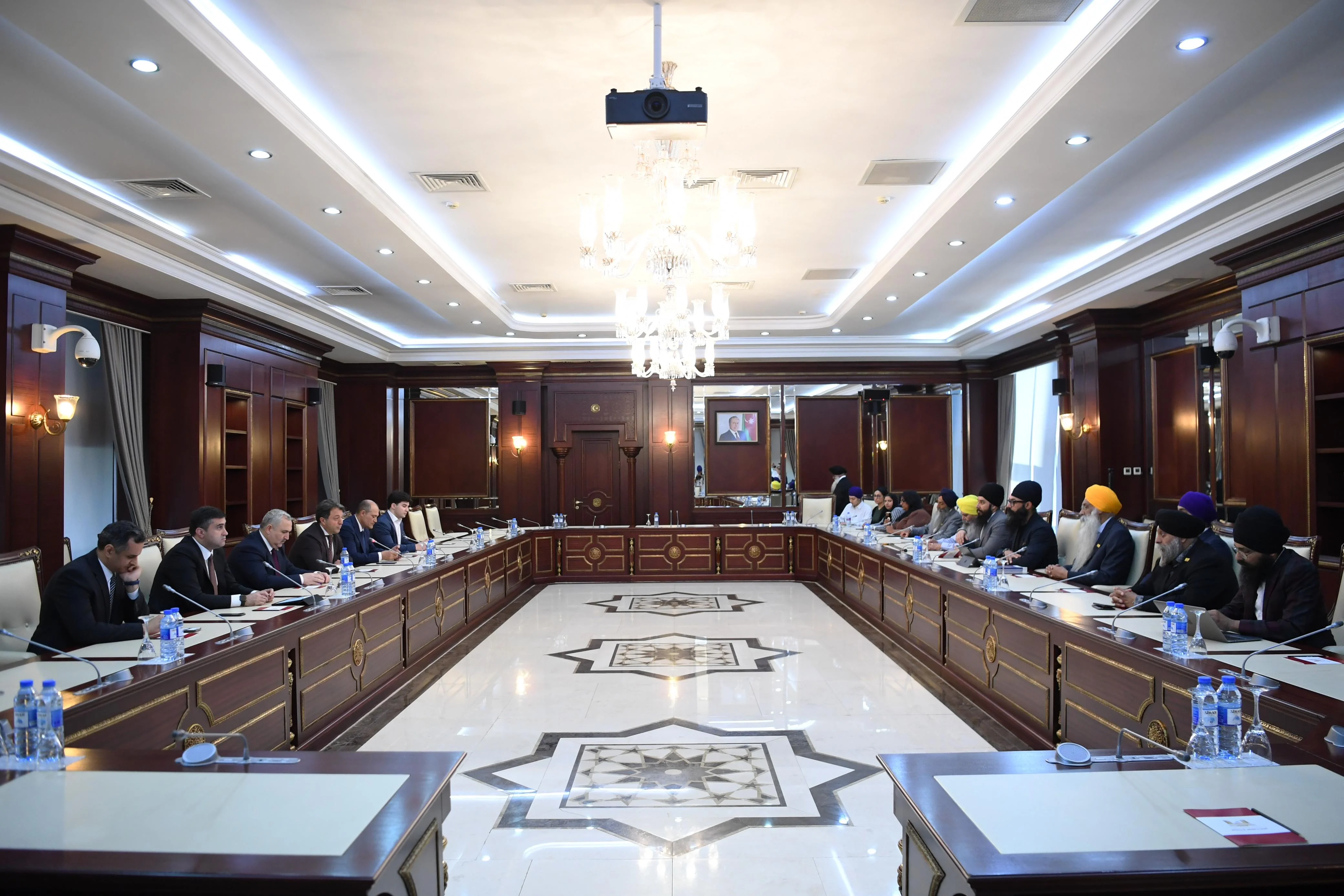 Milli Məclisdə Beynəlxalq Siqh Federasiyasının nümayəndələri ilə görüş keçirilib