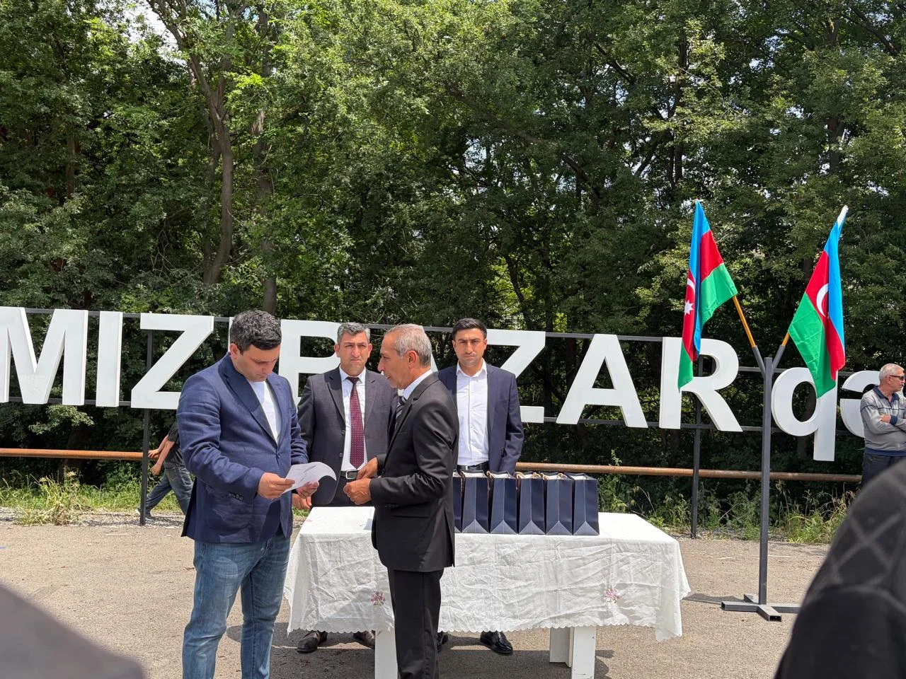 Xocavənd rayonunun Hadrut və Qırmızı Bazar qəsəbələrinə növbəti köç olub