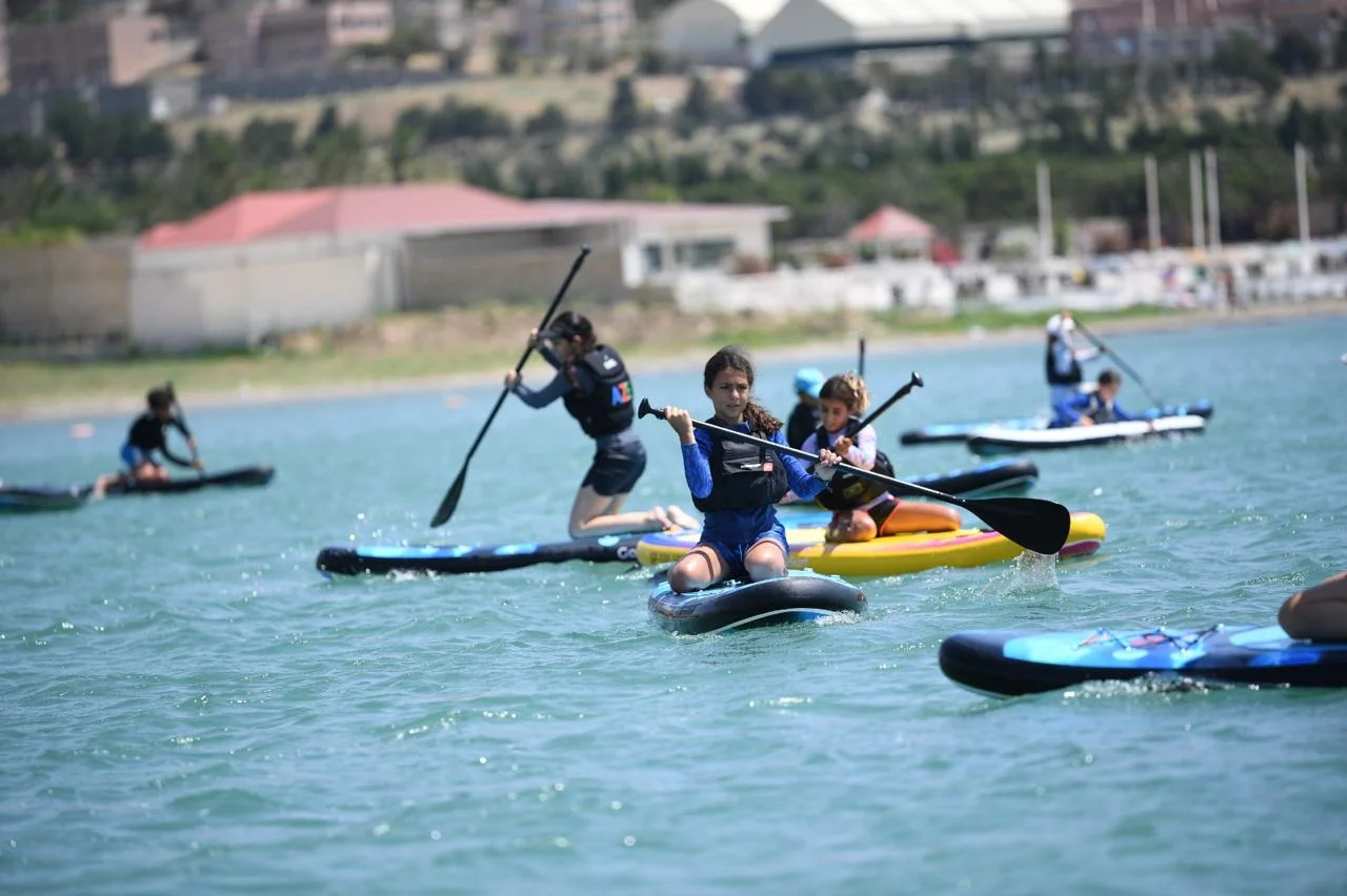 Su İdman Növləri Federasiyası ilə Windsurfing Bakunun təşkilatçılığı ilə Bakı SUP Fest keçirilib