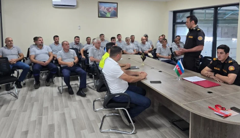 Fövqəladə Hallar Nazirliyi tərəfindən silsilə maarifləndirmə tədbirləri keçirilib