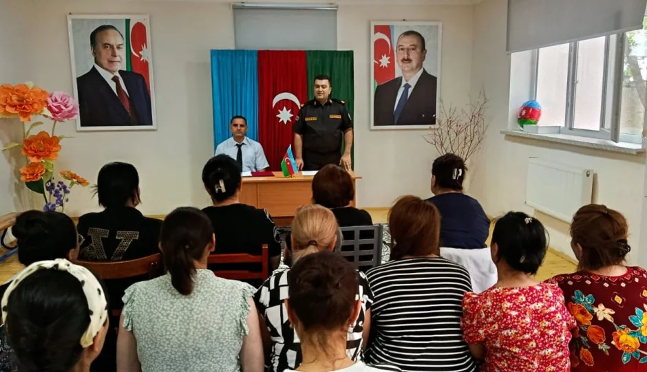 Fövqəladə Hallar Nazirliyi tərəfindən silsilə maarifləndirmə tədbirləri keçirilib