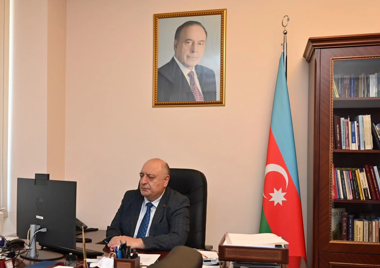 Əmək və sosial siyasət komitəsinin iclasında