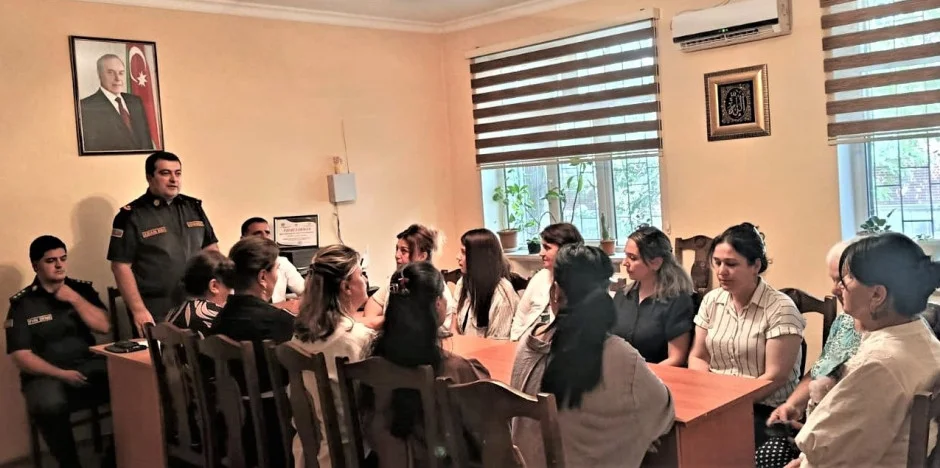 Fövqəladə Hallar Nazirliyi tərəfindən silsilə maarifləndirmə tədbirləri keçirilib