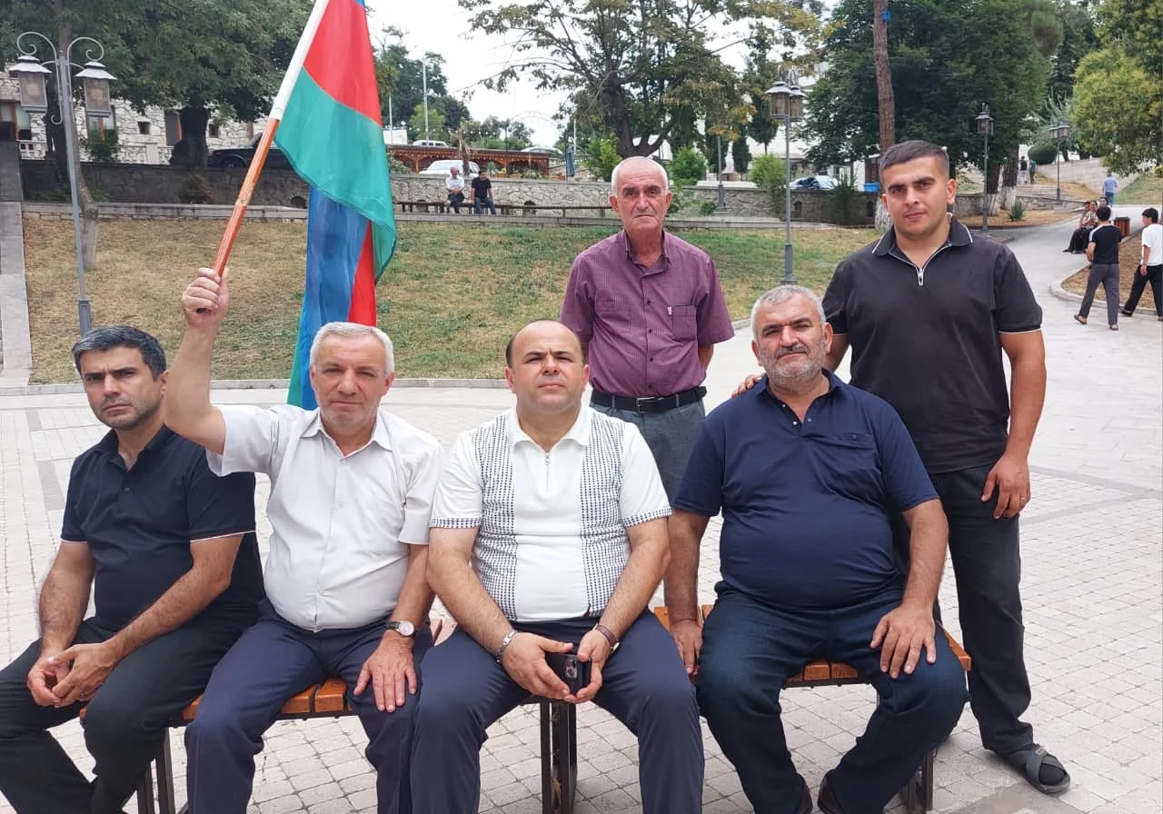 Köç karvanı Xankəndi şəhərinə çatıb