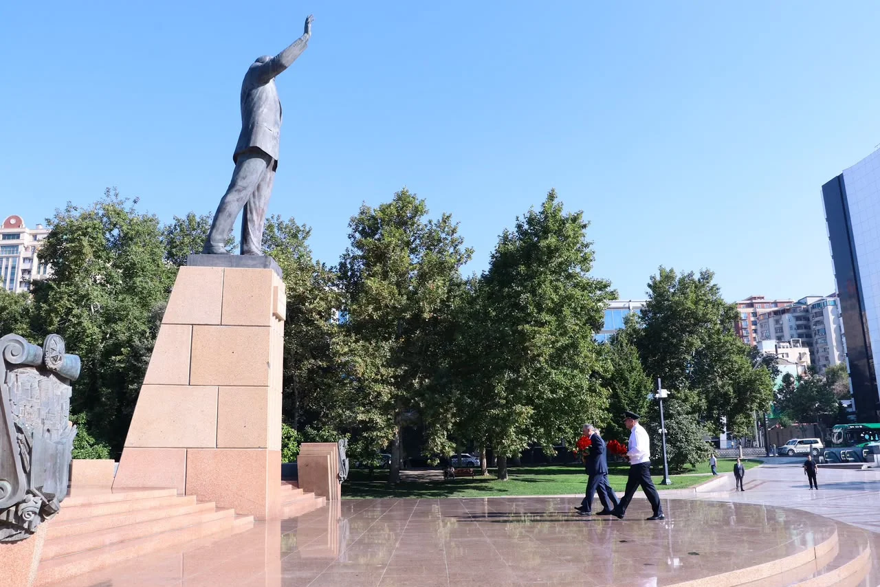 Baş prokuror paytaxtın Nəsimi rayonunda vətəndaşları qəbul edib