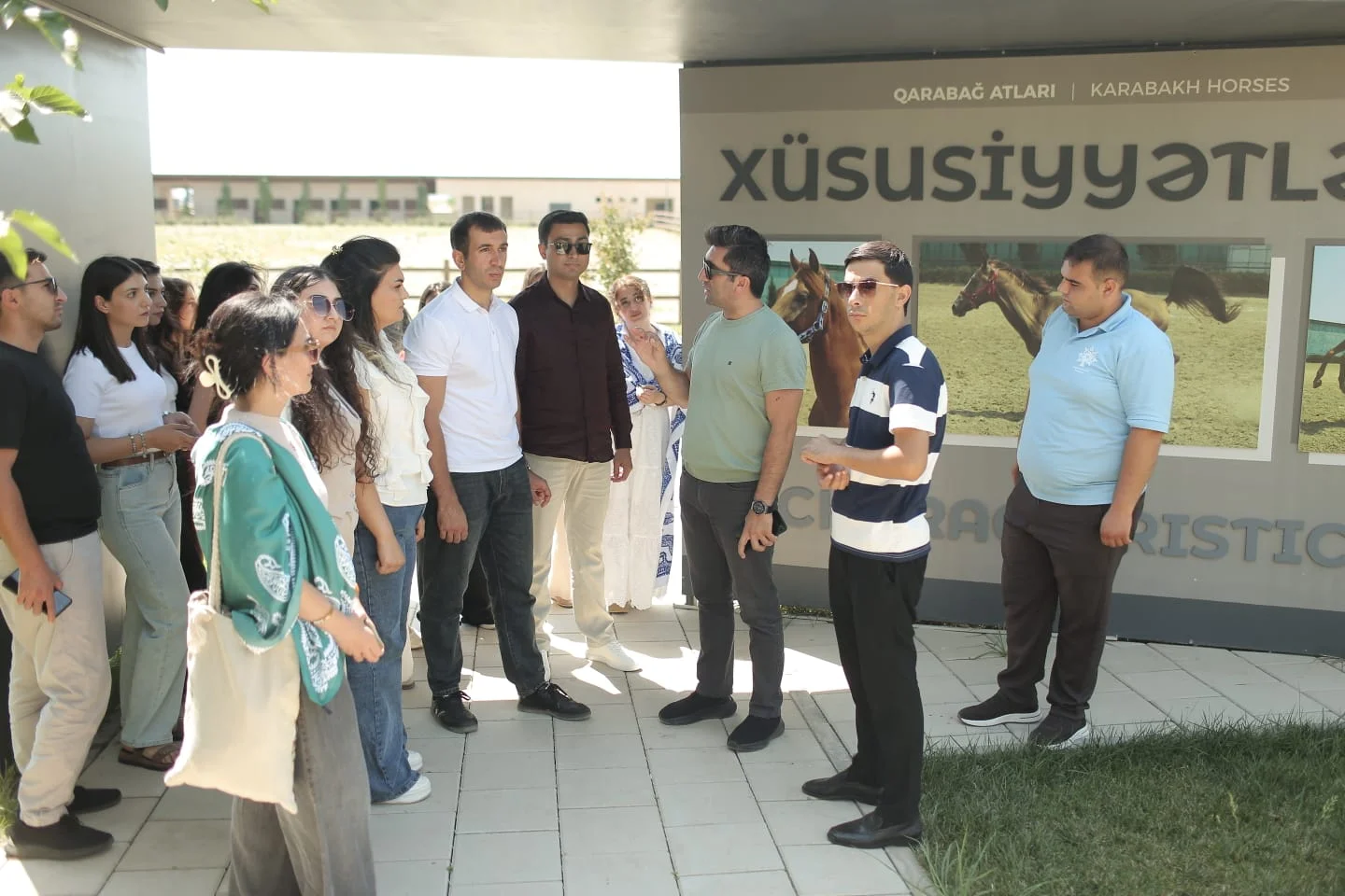 “Heydər Əliyev məktəbi” layihəsinin iştirakçılarının işğaldan azad edilmiş ərazilərə səfəri təşkil olunub