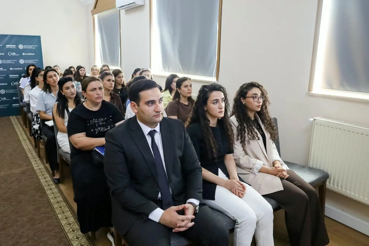 ƏMAS-ın imkanları və qeyri-formal məşğulluğun qarşısının alınması mövzularında maarifləndirici tədbir keçirilib