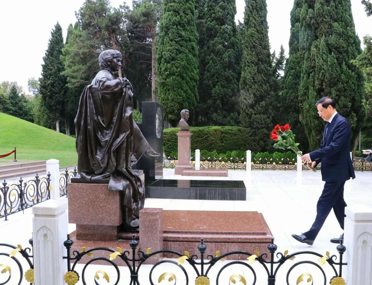 Çinin Baş prokuroru Azərbaycanda işgüzar səfərdədir