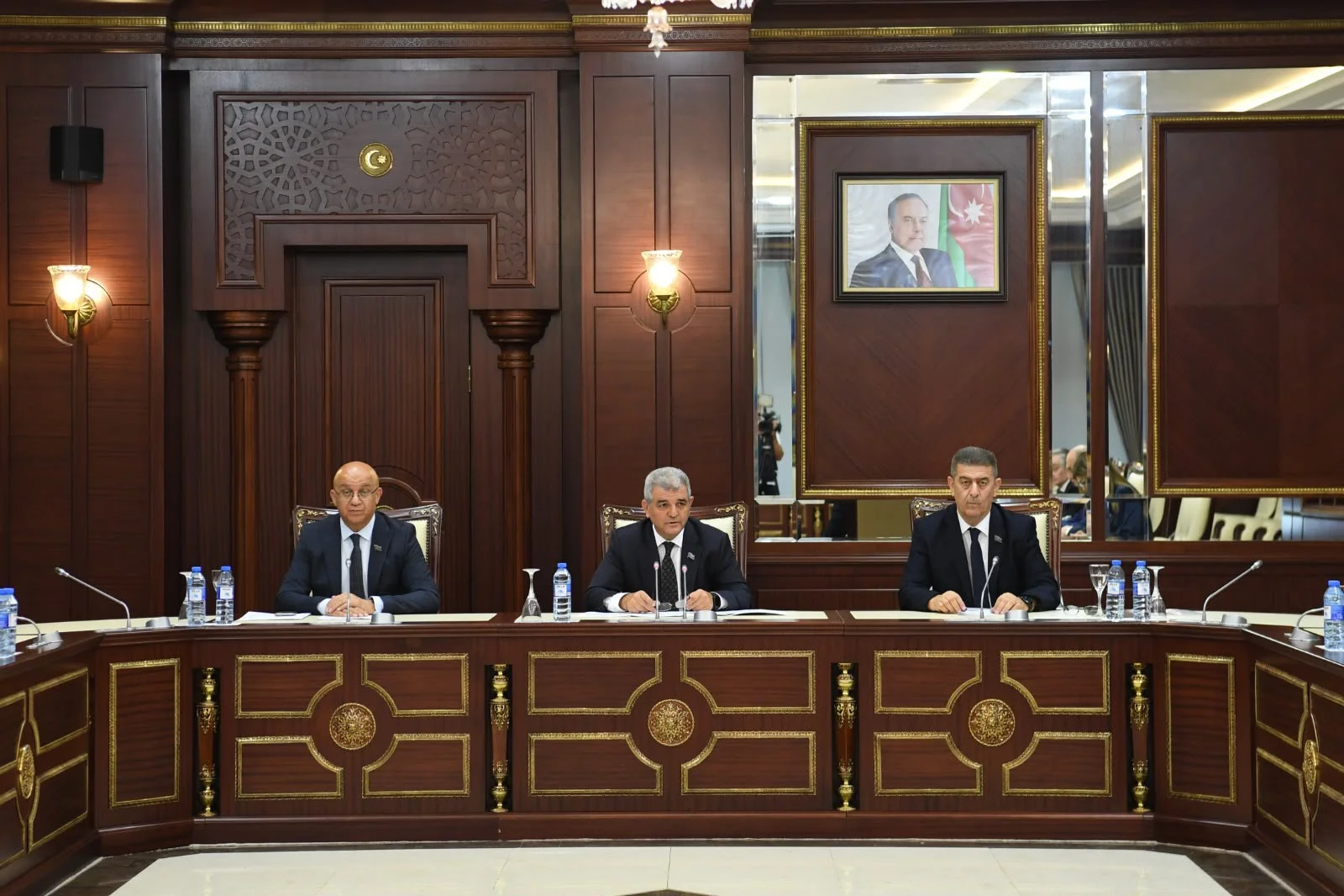 İctimai birliklər və dini qurumlar komitəsinin iclasında