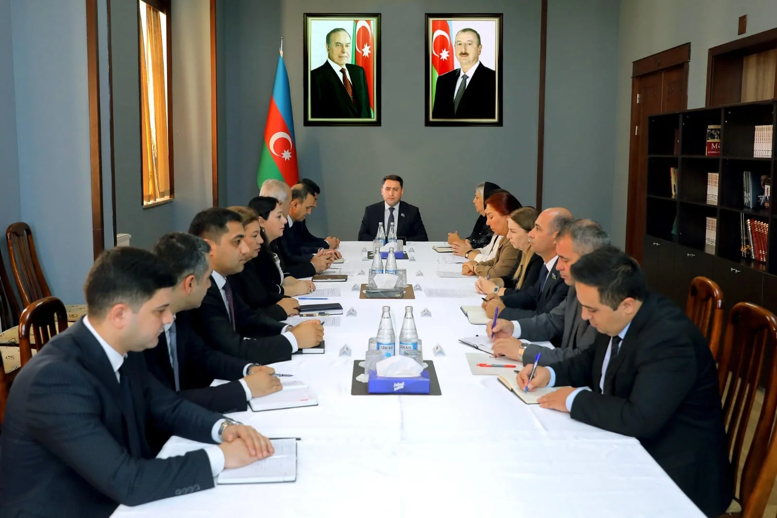Ali Məclisin Humanitar siyasət komitəsinin iclası keçirilib